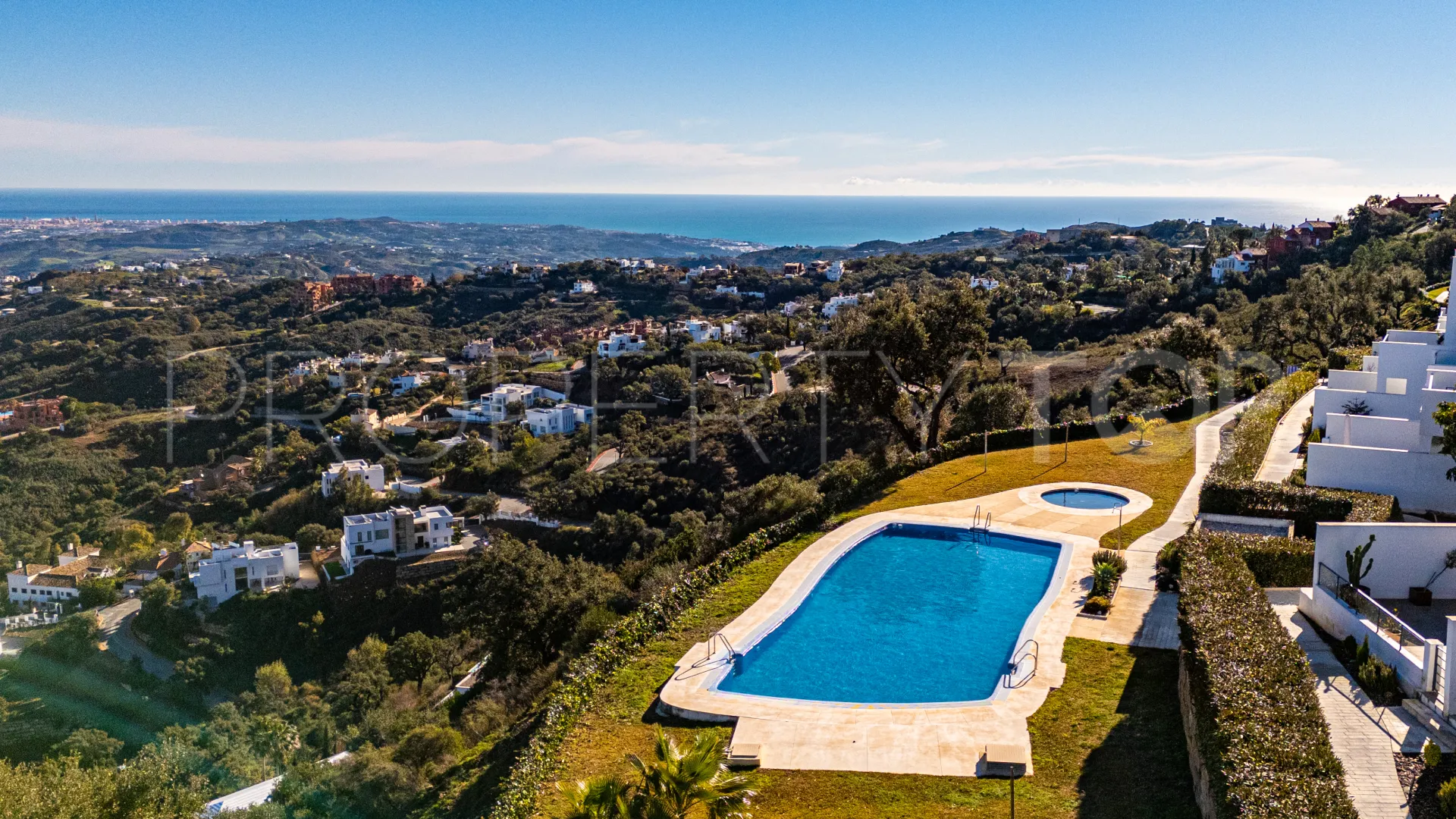 For sale Marbella East 3 bedrooms town house