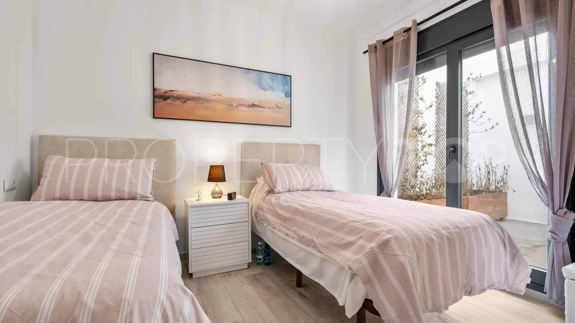 For sale Marbella East 3 bedrooms town house