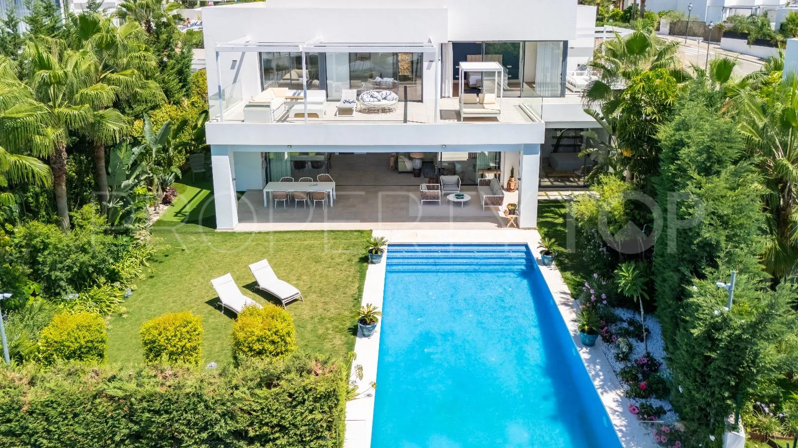 For sale 5 bedrooms villa in Cabopino