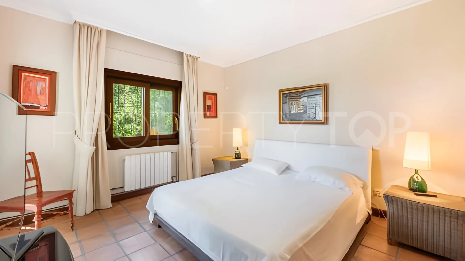 Comprar villa en Nueva Andalucia