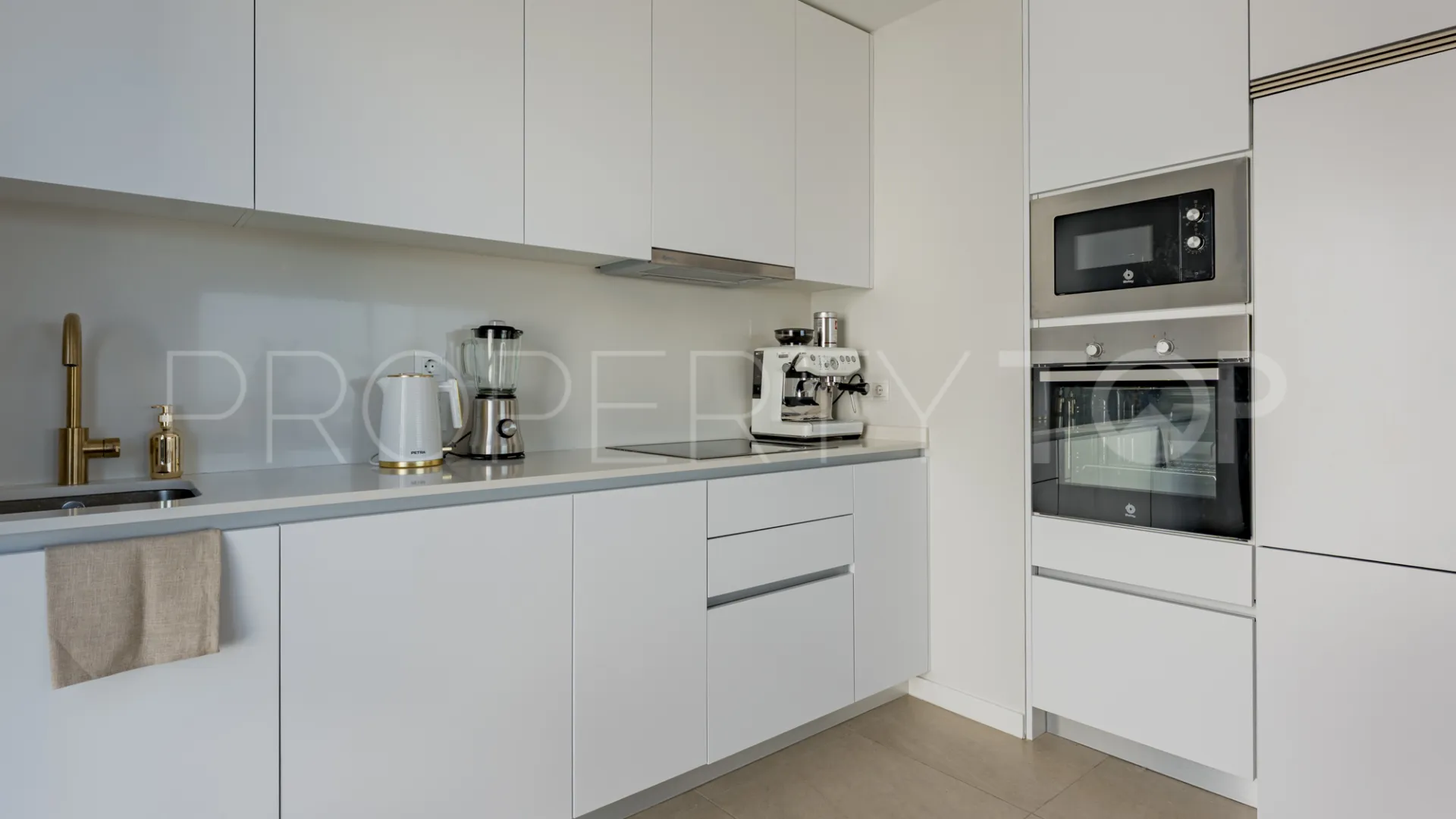 For sale Riviera del Sol semi detached house with 3 bedrooms