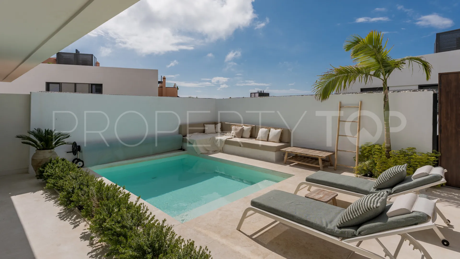For sale Riviera del Sol semi detached house with 3 bedrooms