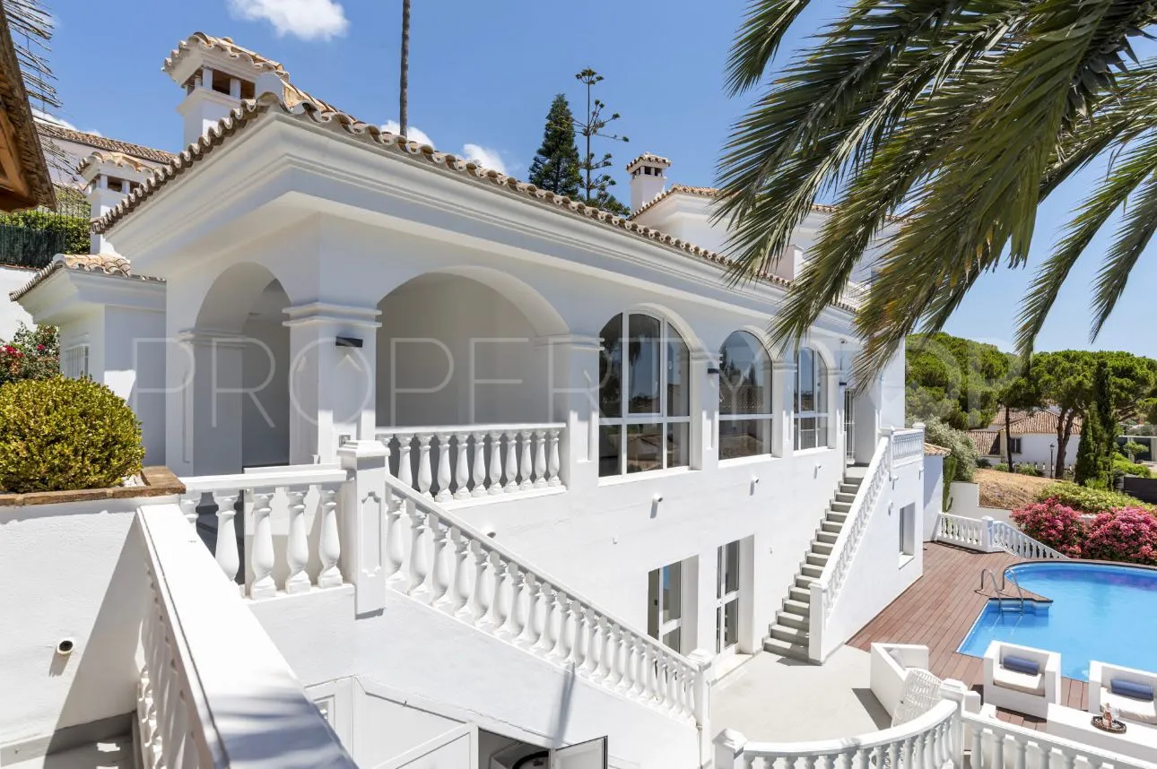 For sale villa in Elviria