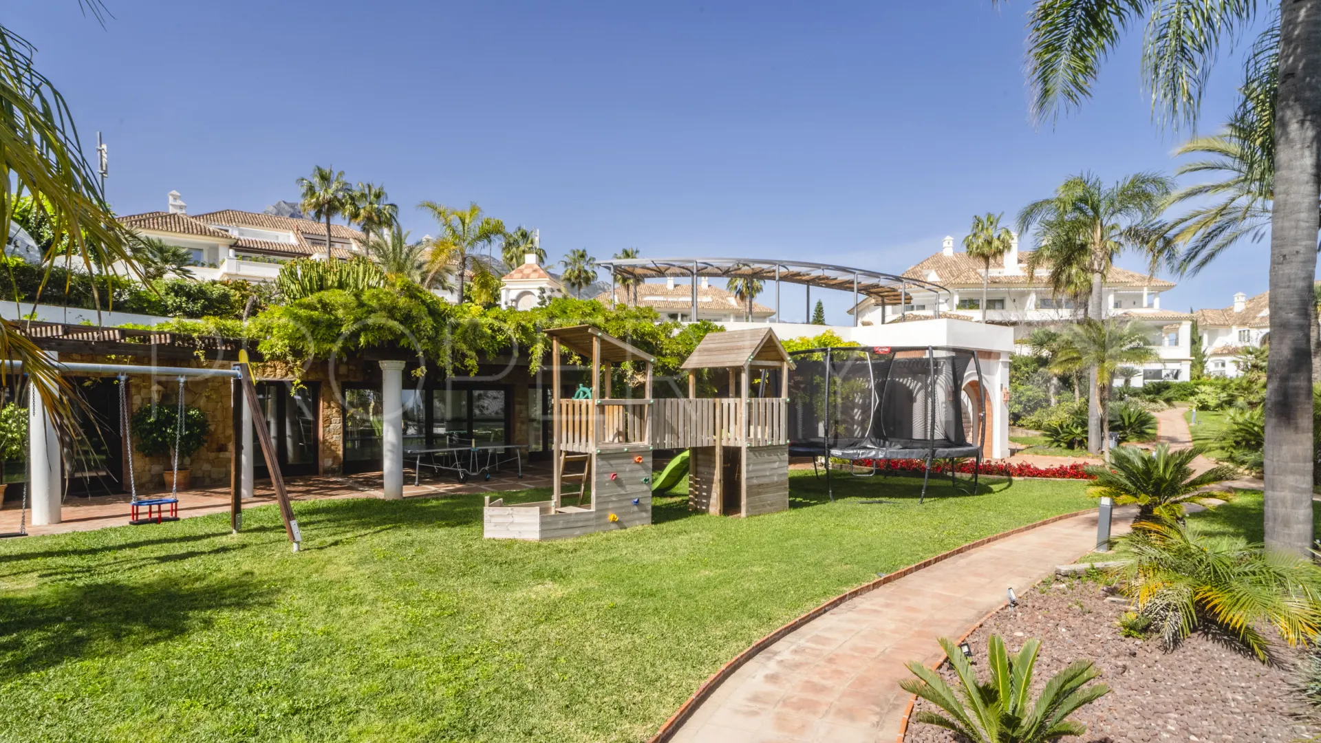 Monte Paraiso, atico duplex con 5 dormitorios en venta