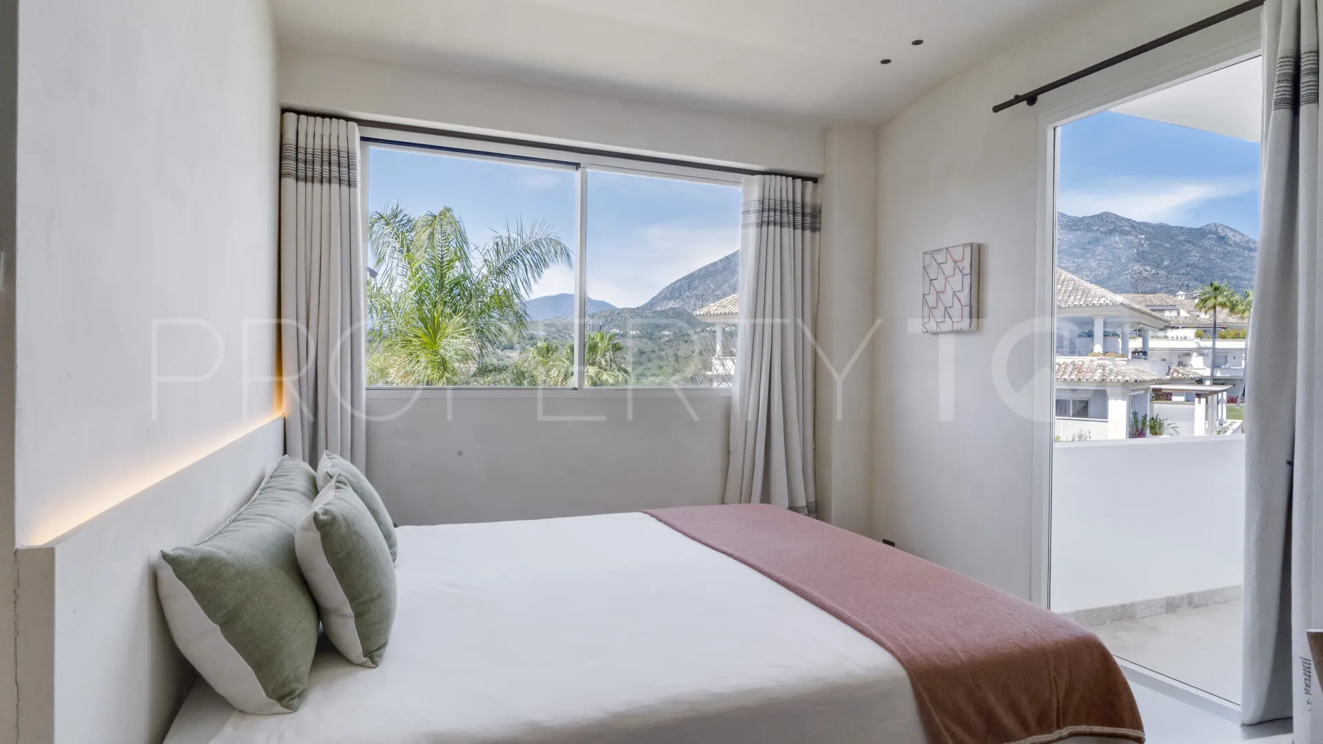 Monte Paraiso, atico duplex con 5 dormitorios en venta