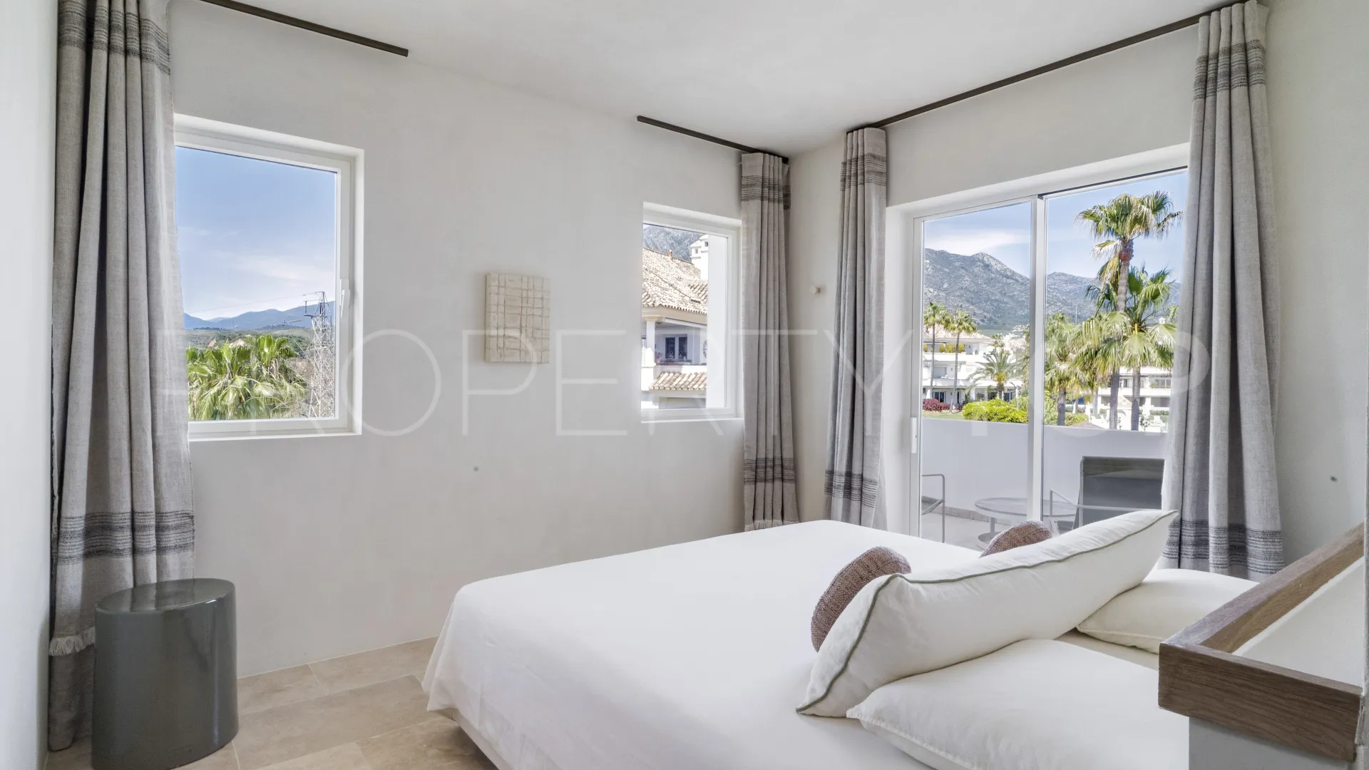 Monte Paraiso, atico duplex con 5 dormitorios en venta