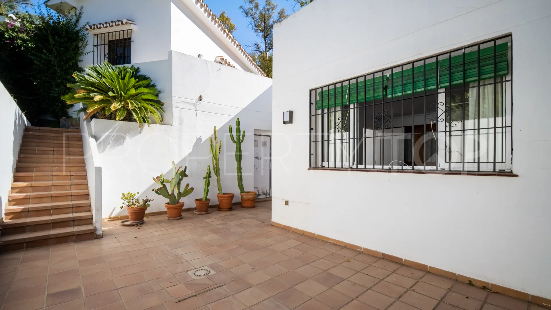 For sale Marbella City 4 bedrooms villa