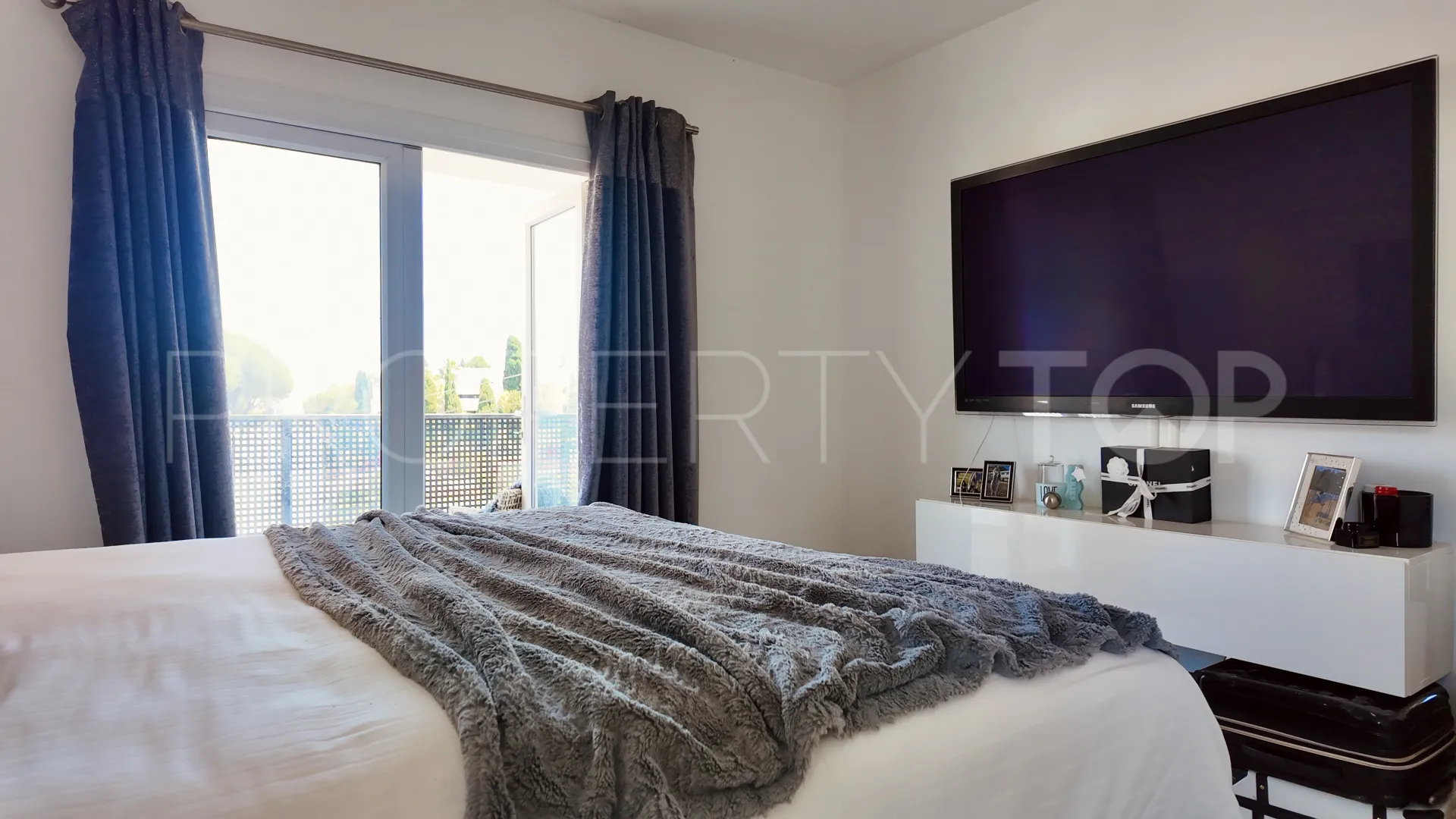 Villa en venta en Nueva Andalucia