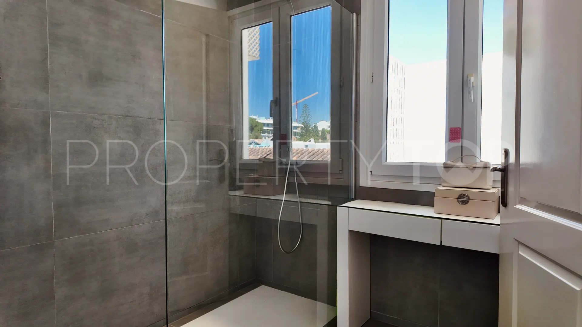 Villa en venta en Nueva Andalucia