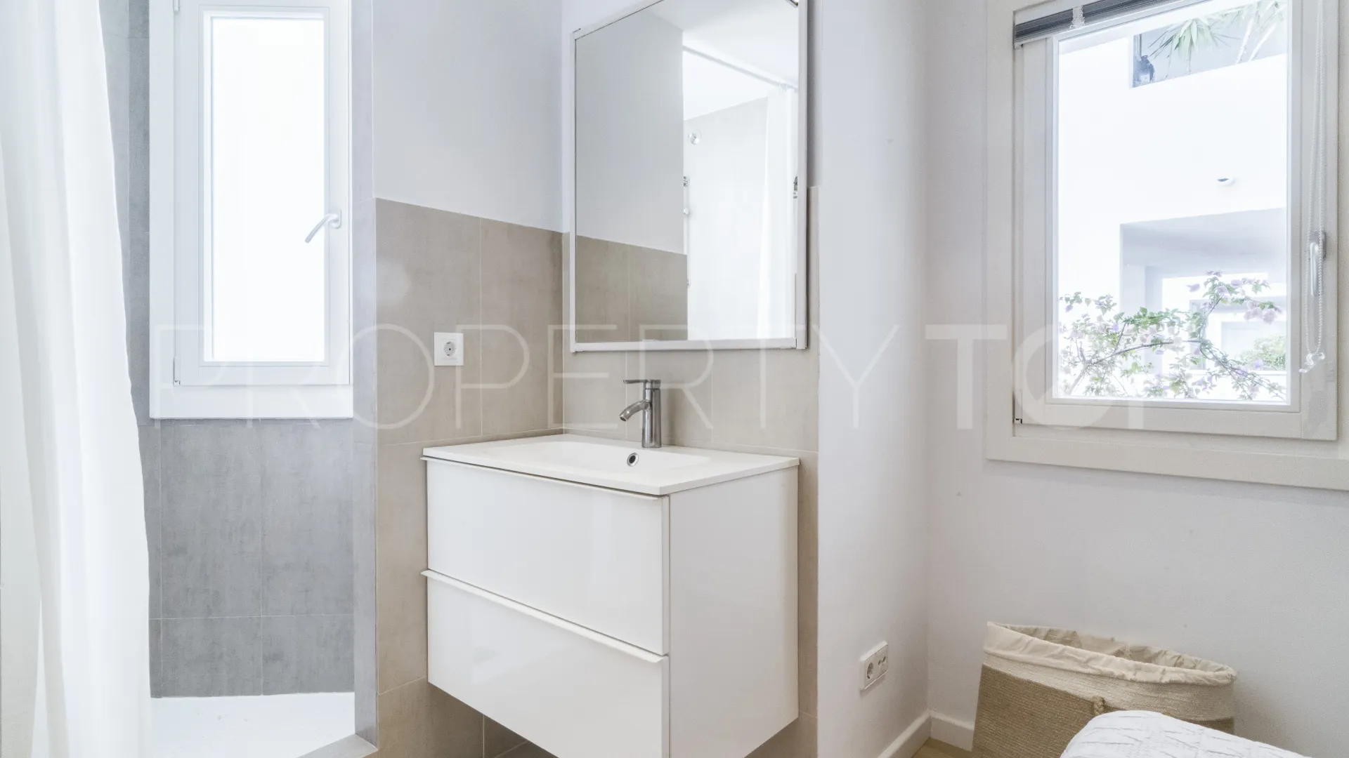 For sale apartment in Marbella - Puerto Banus