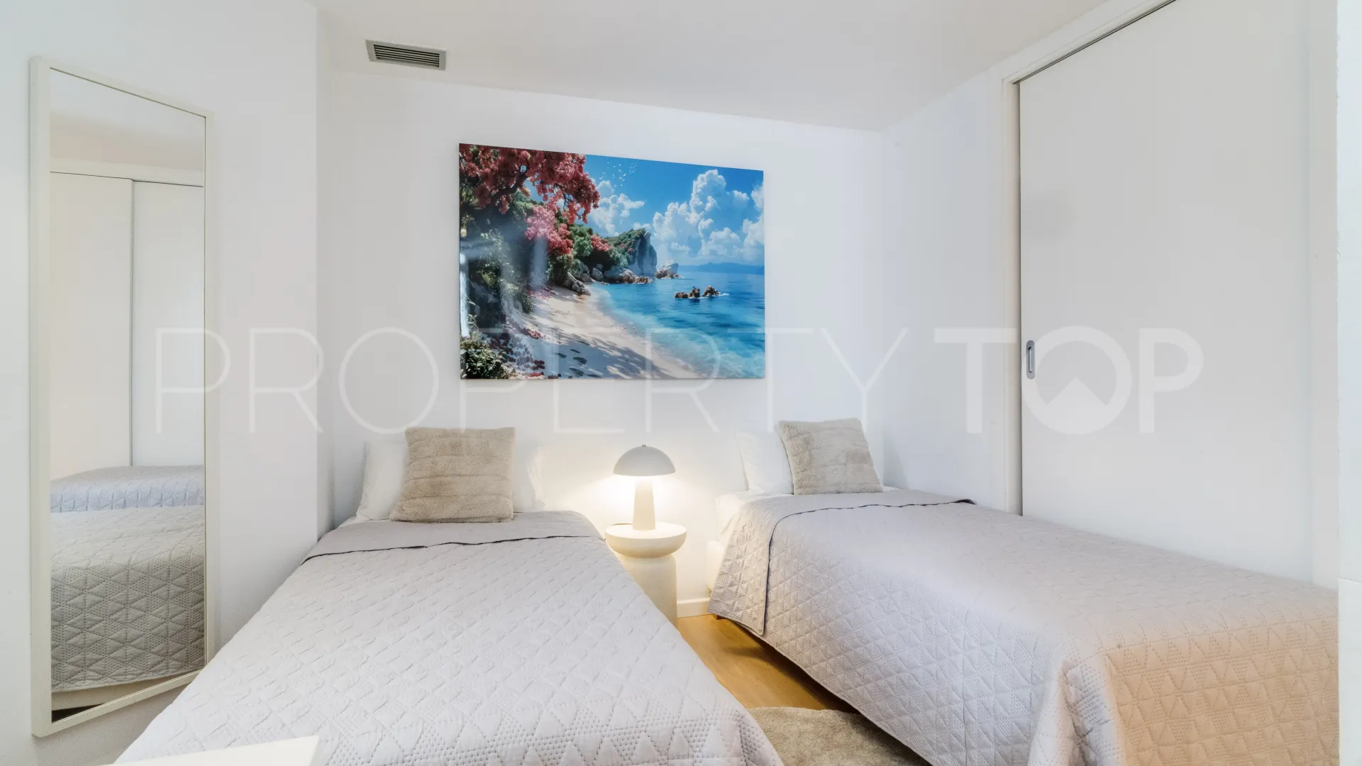 For sale apartment in Marbella - Puerto Banus