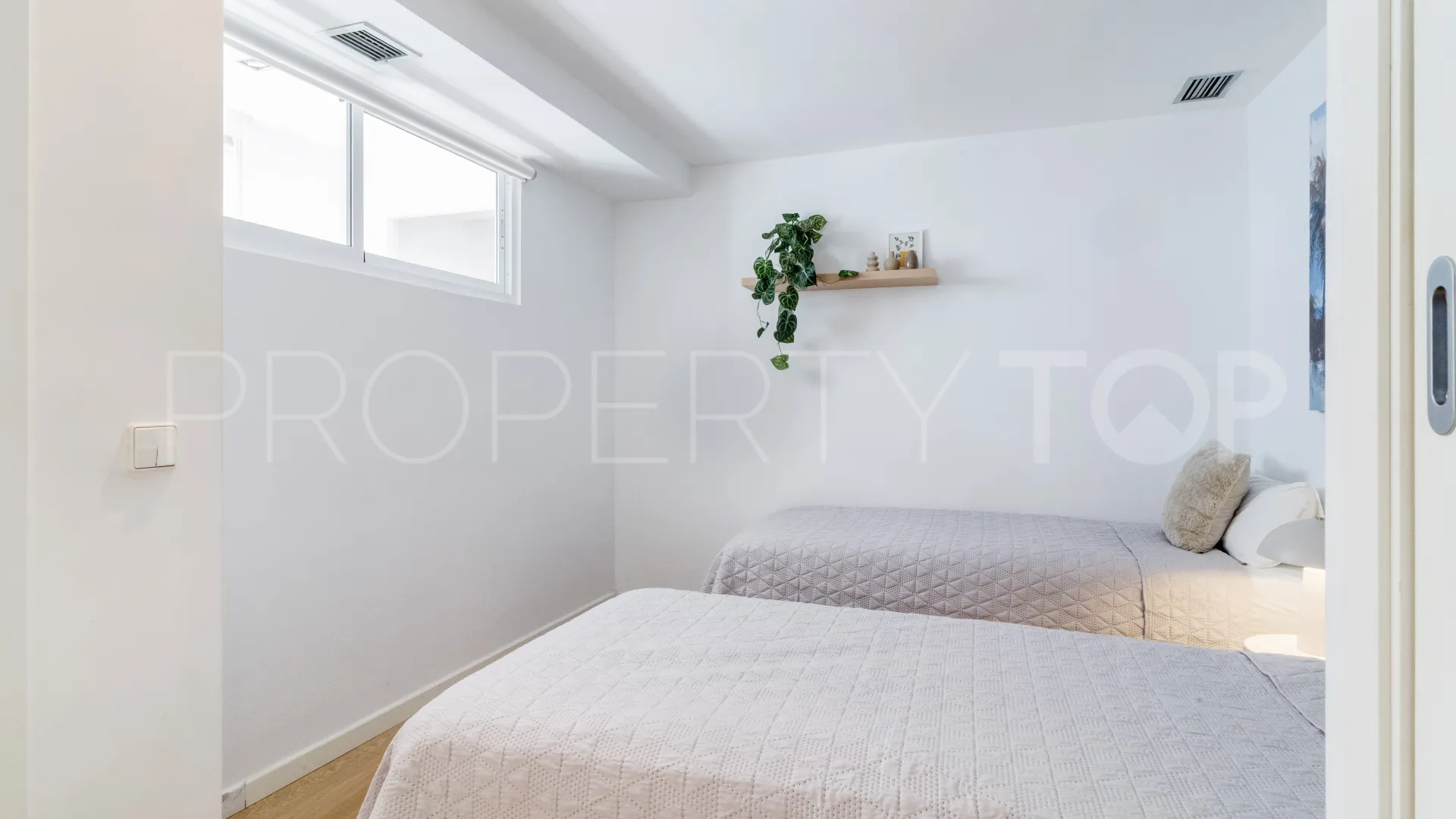 For sale apartment in Marbella - Puerto Banus