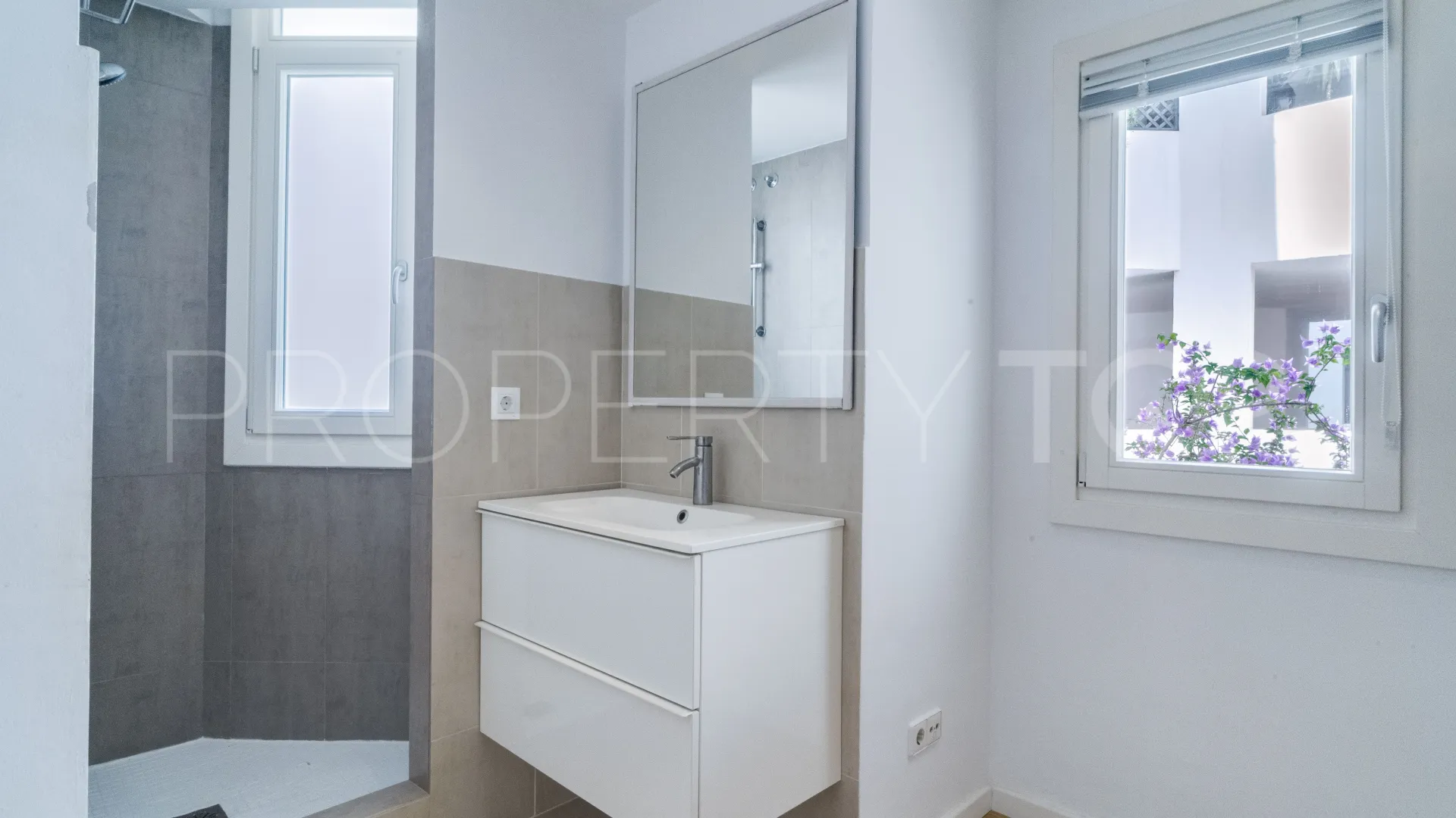 For sale apartment in Marbella - Puerto Banus