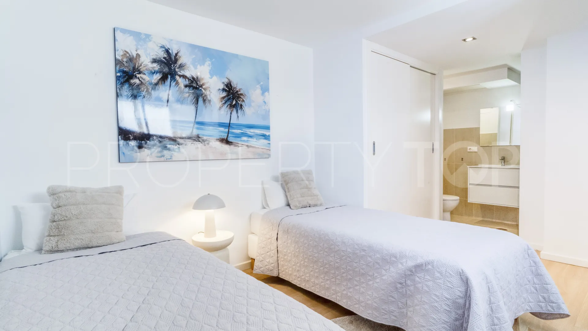 For sale apartment in Marbella - Puerto Banus