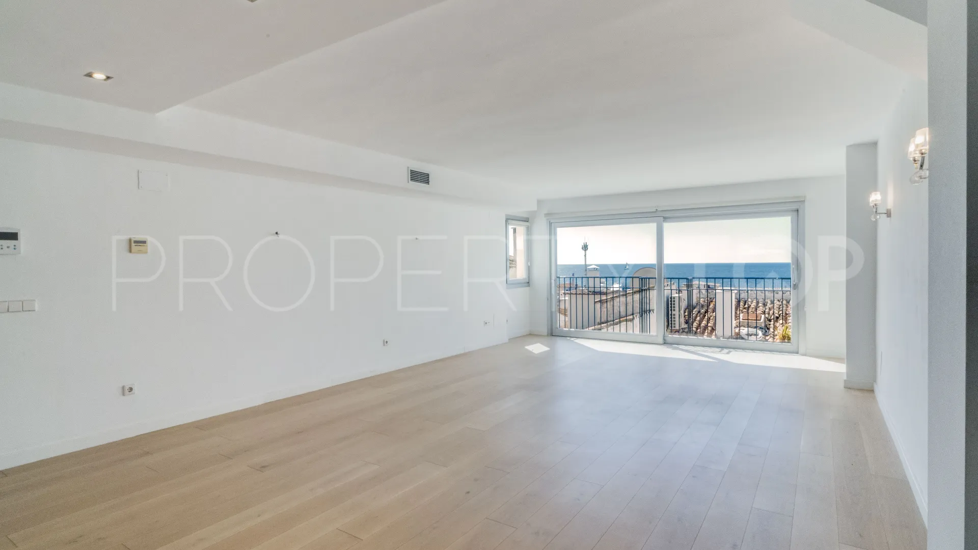 For sale apartment in Marbella - Puerto Banus