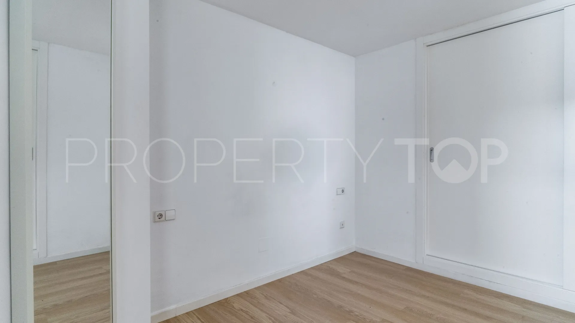 For sale apartment in Marbella - Puerto Banus