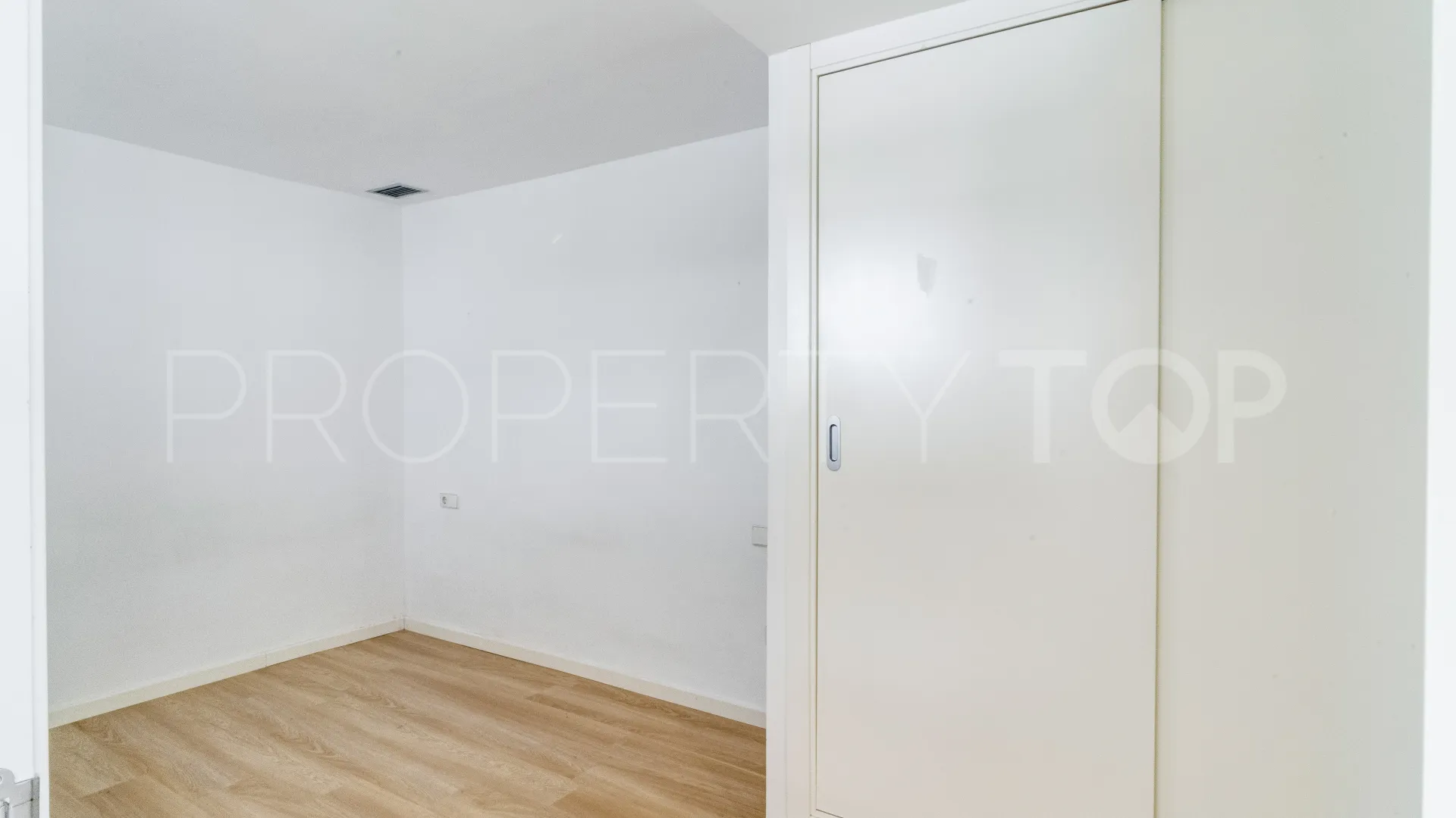 For sale apartment in Marbella - Puerto Banus