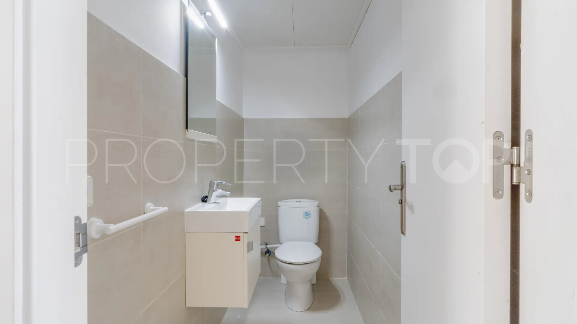 For sale apartment in Marbella - Puerto Banus