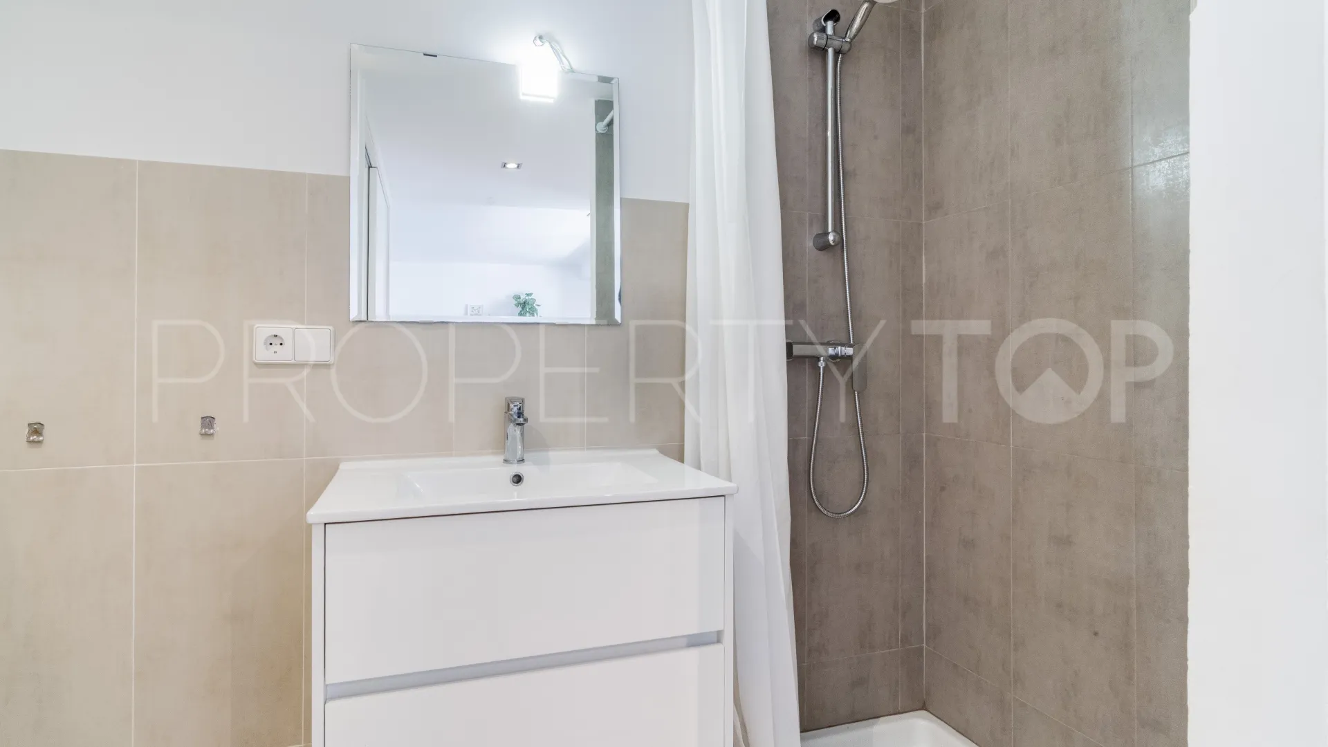 For sale apartment in Marbella - Puerto Banus