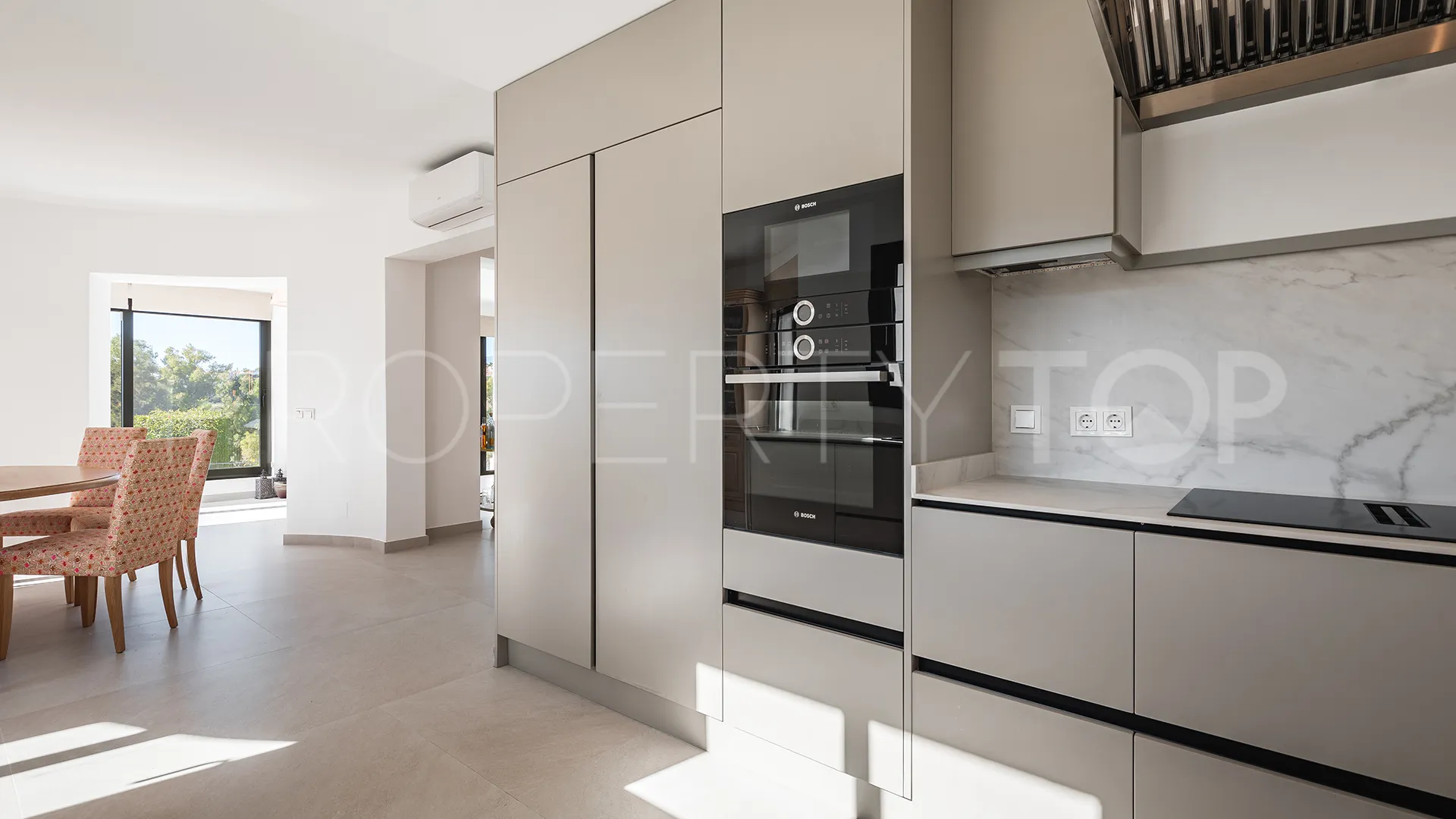 Comprar villa en Guadalmina Alta