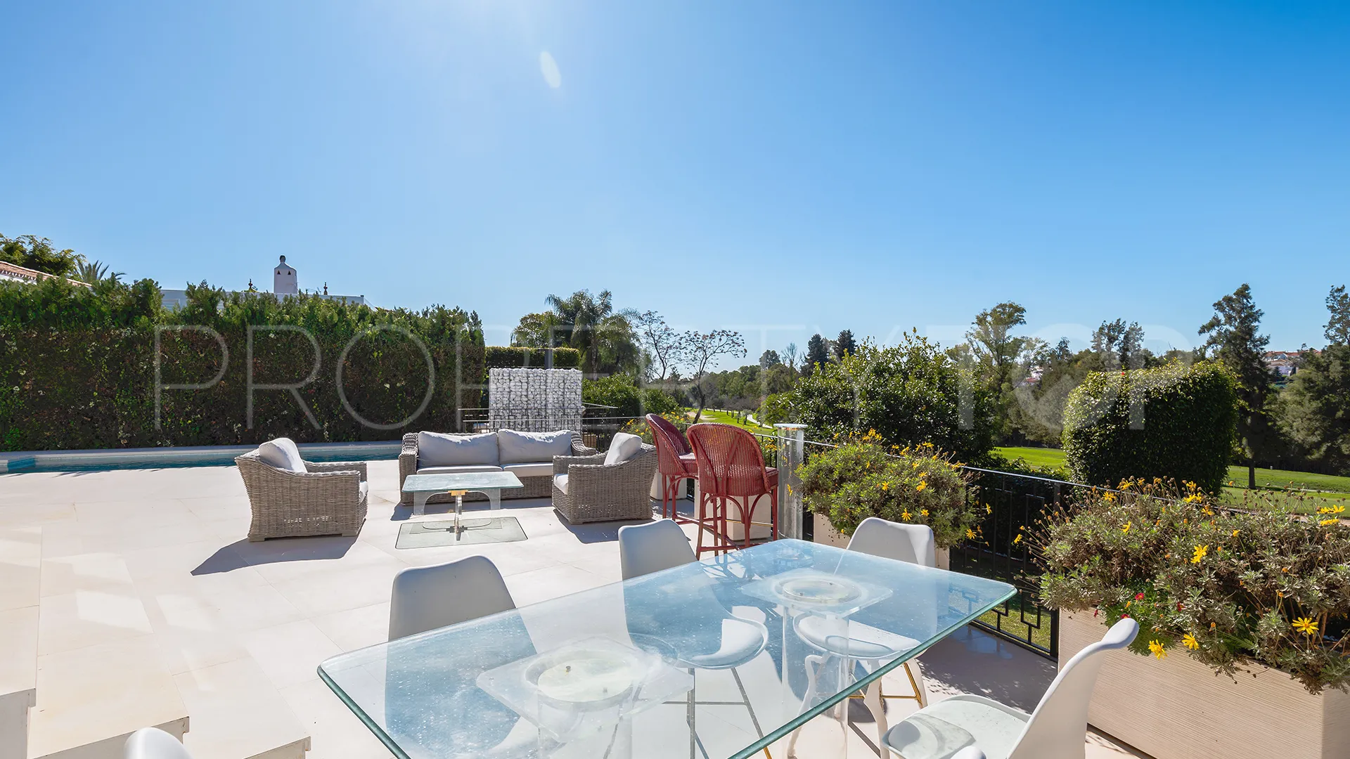 Comprar villa en Guadalmina Alta