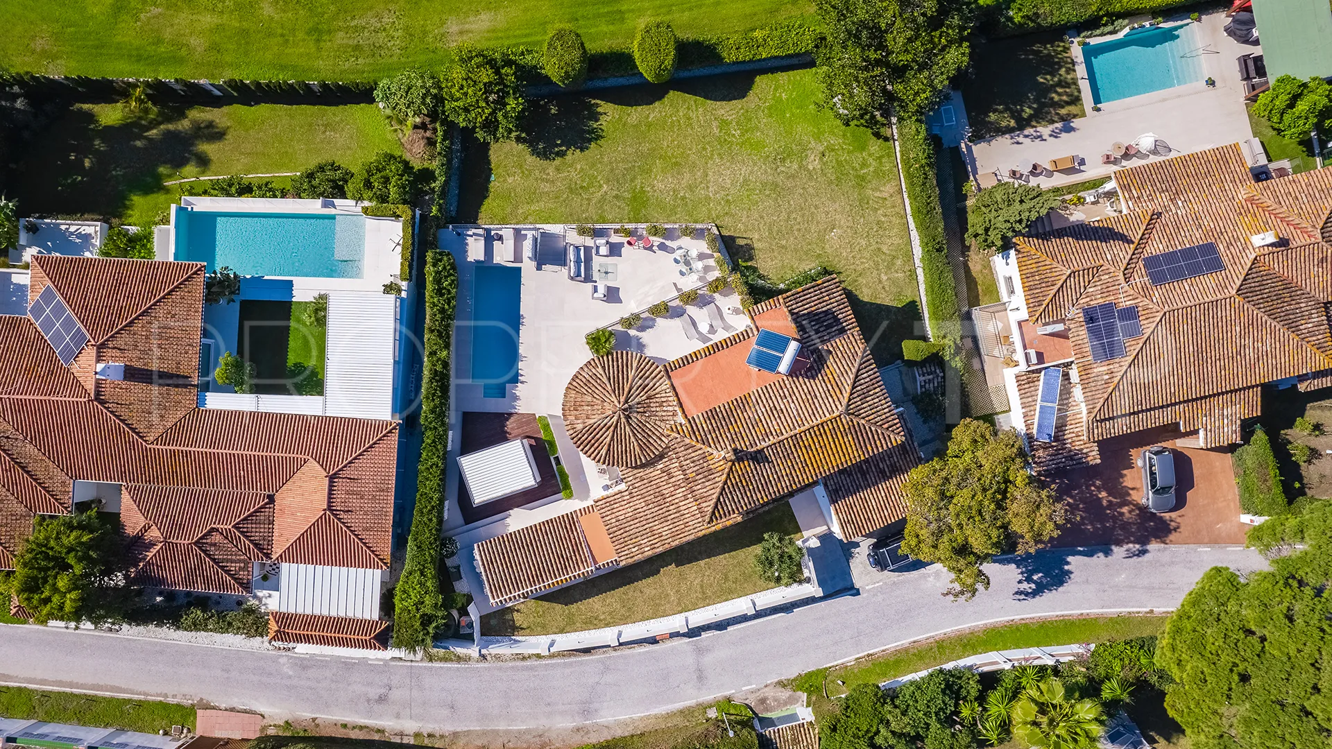 Comprar villa en Guadalmina Alta