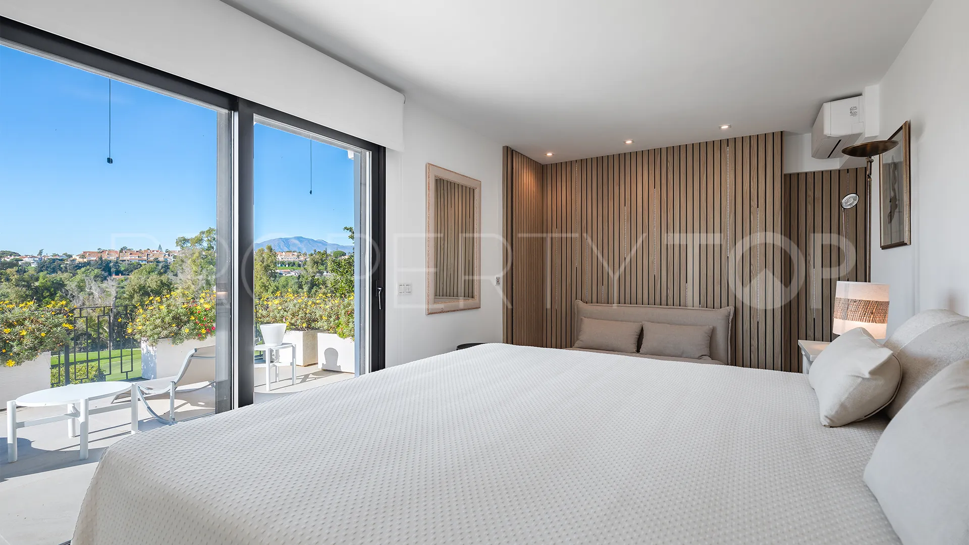 Comprar villa en Guadalmina Alta