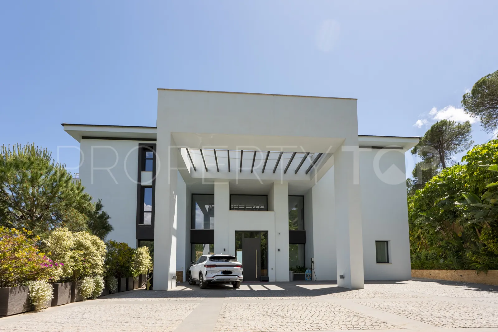 Se vende villa en La Reserva de Alcuzcuz con 12 dormitorios
