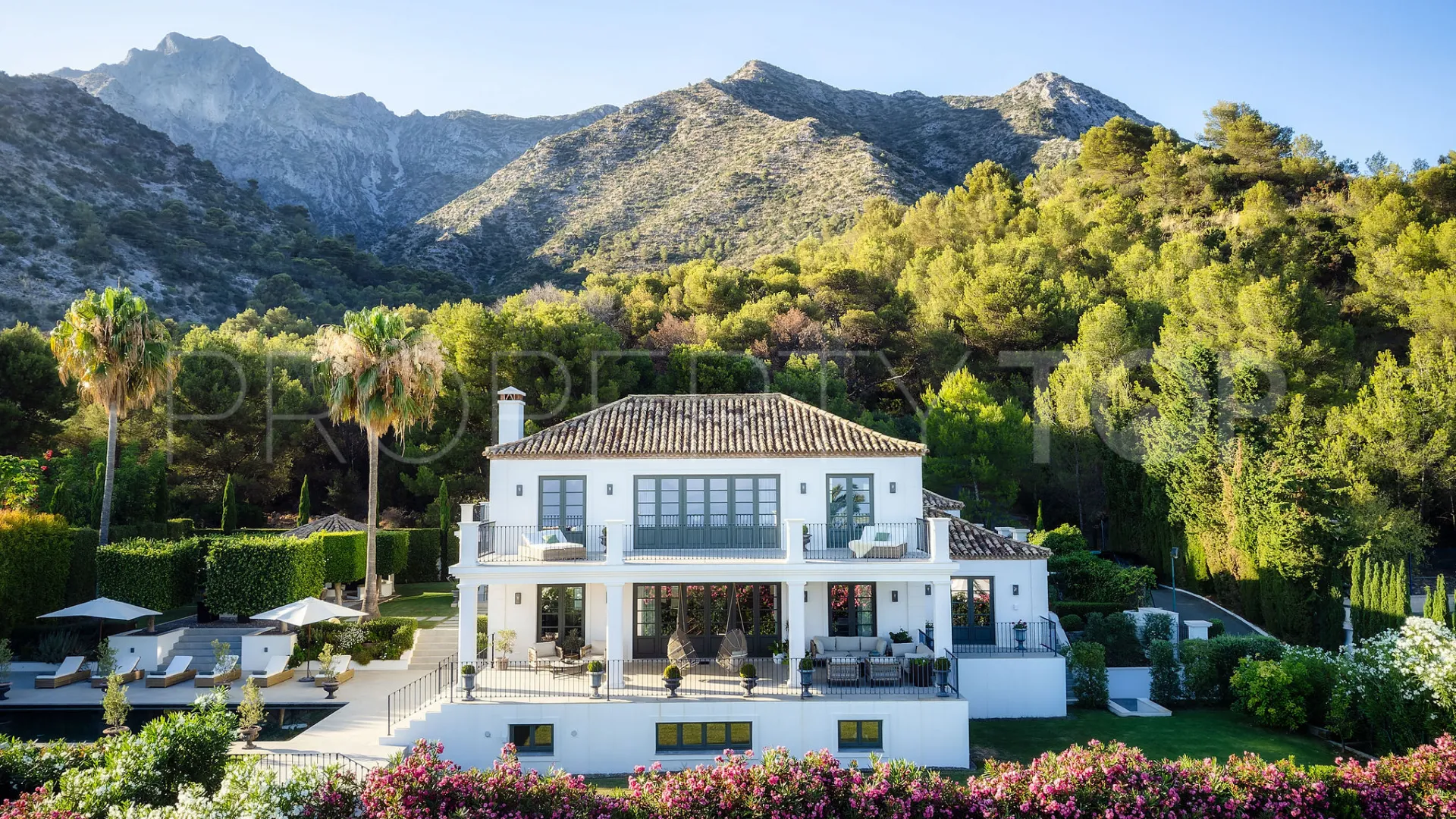 6 bedrooms villa for sale in Sierra Blanca
