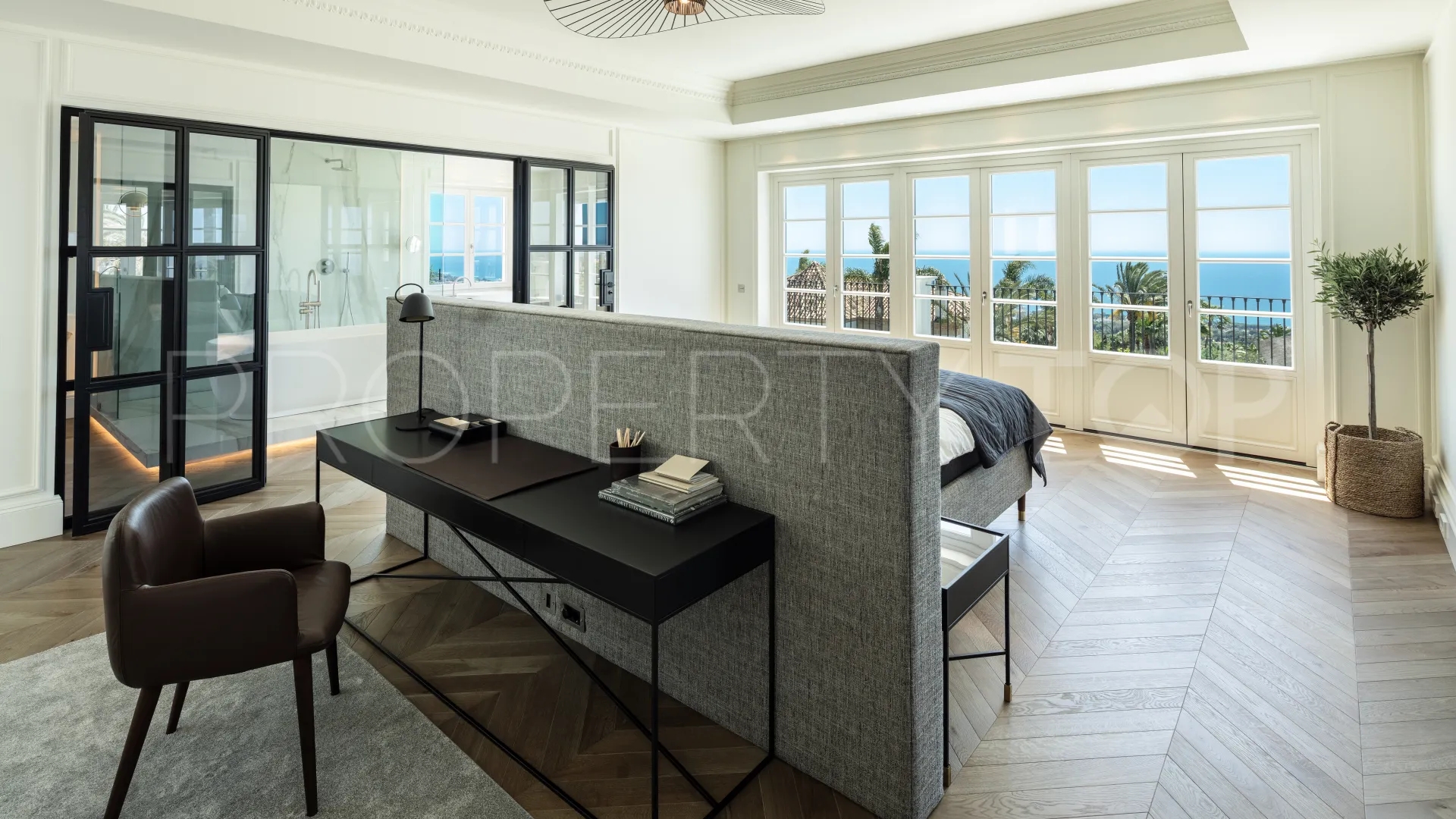6 bedrooms villa for sale in Sierra Blanca