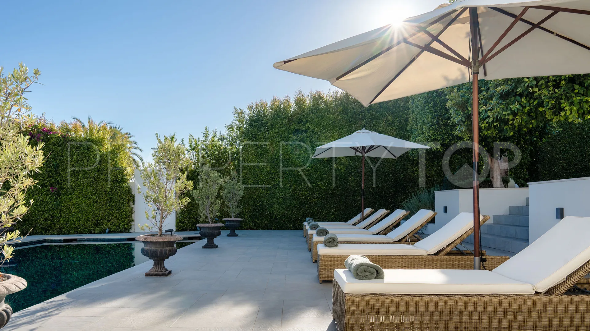 6 bedrooms villa for sale in Sierra Blanca