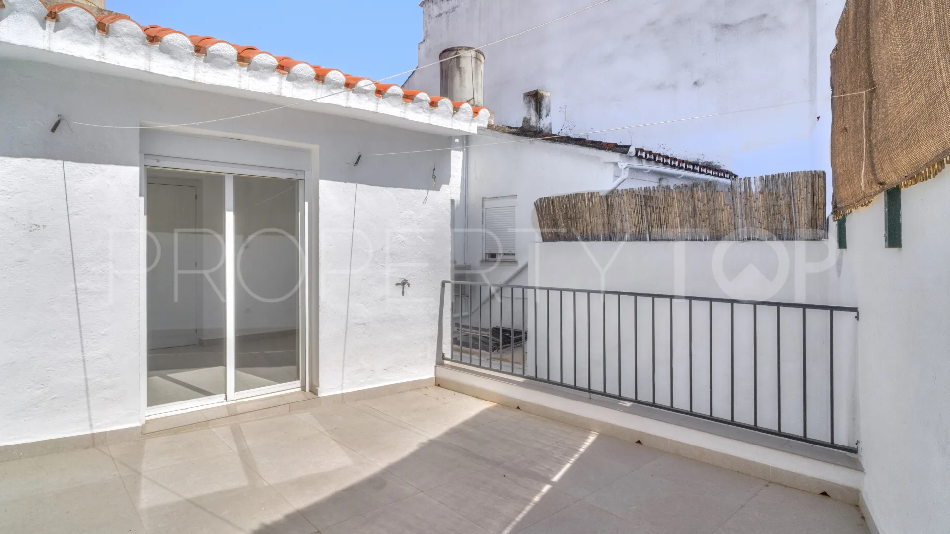 For sale town house in Coin Centro