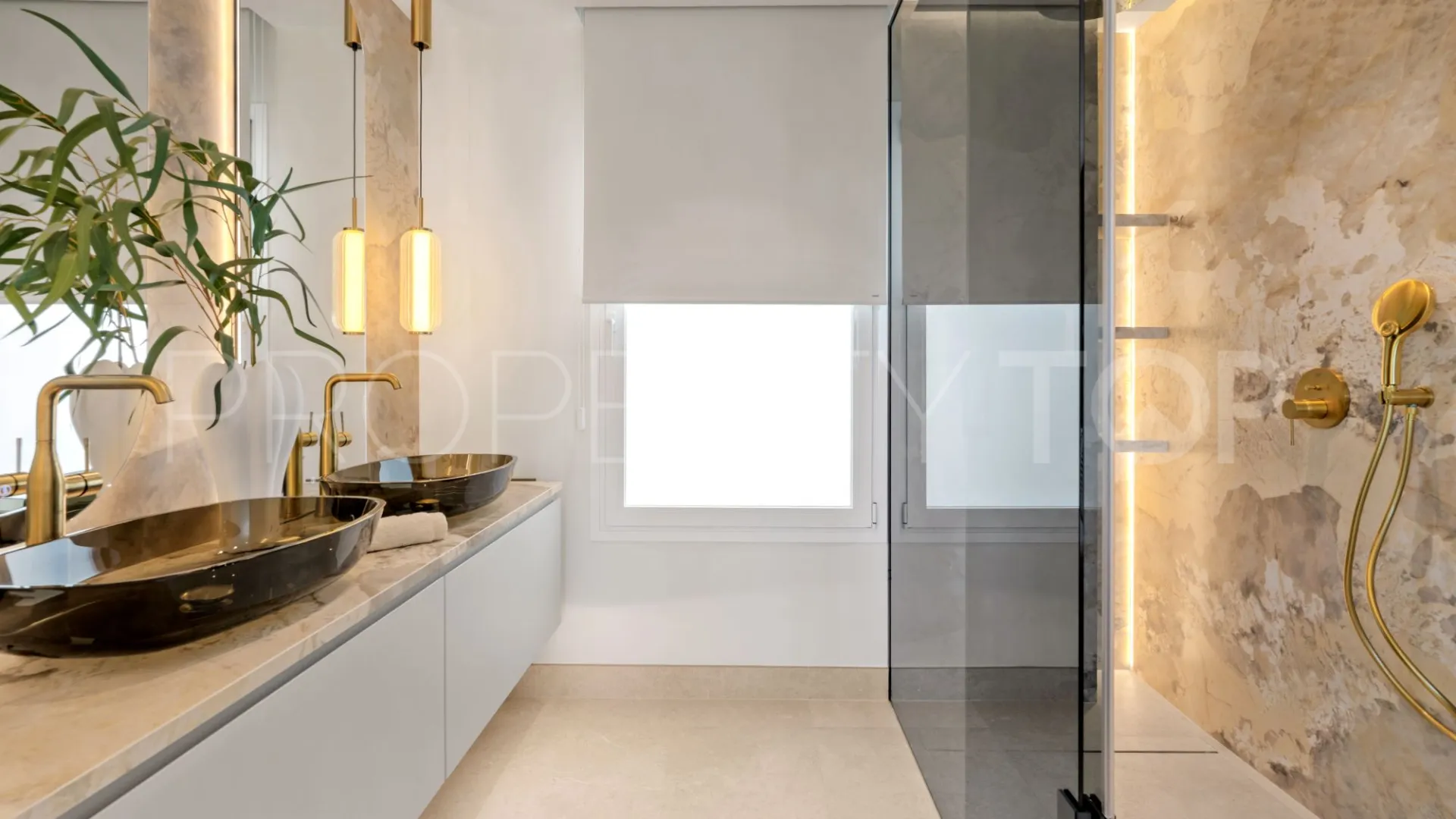 Se vende apartamento planta baja en Costalita de 3 dormitorios