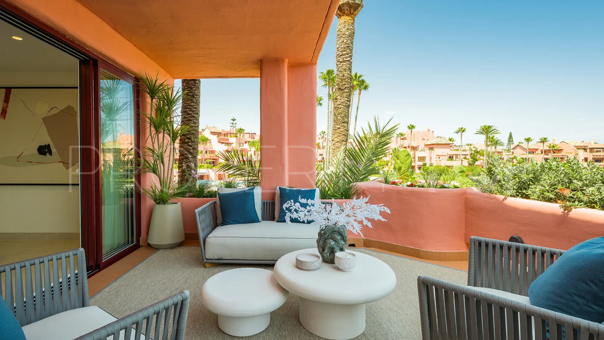 Se vende apartamento de 3 dormitorios en Cabo Bermejo