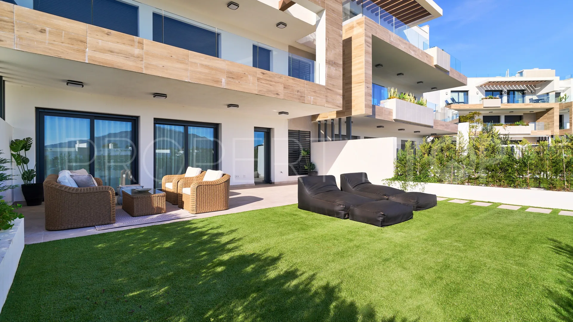 Ground floor apartment for sale in Atalaya with 2 bedrooms