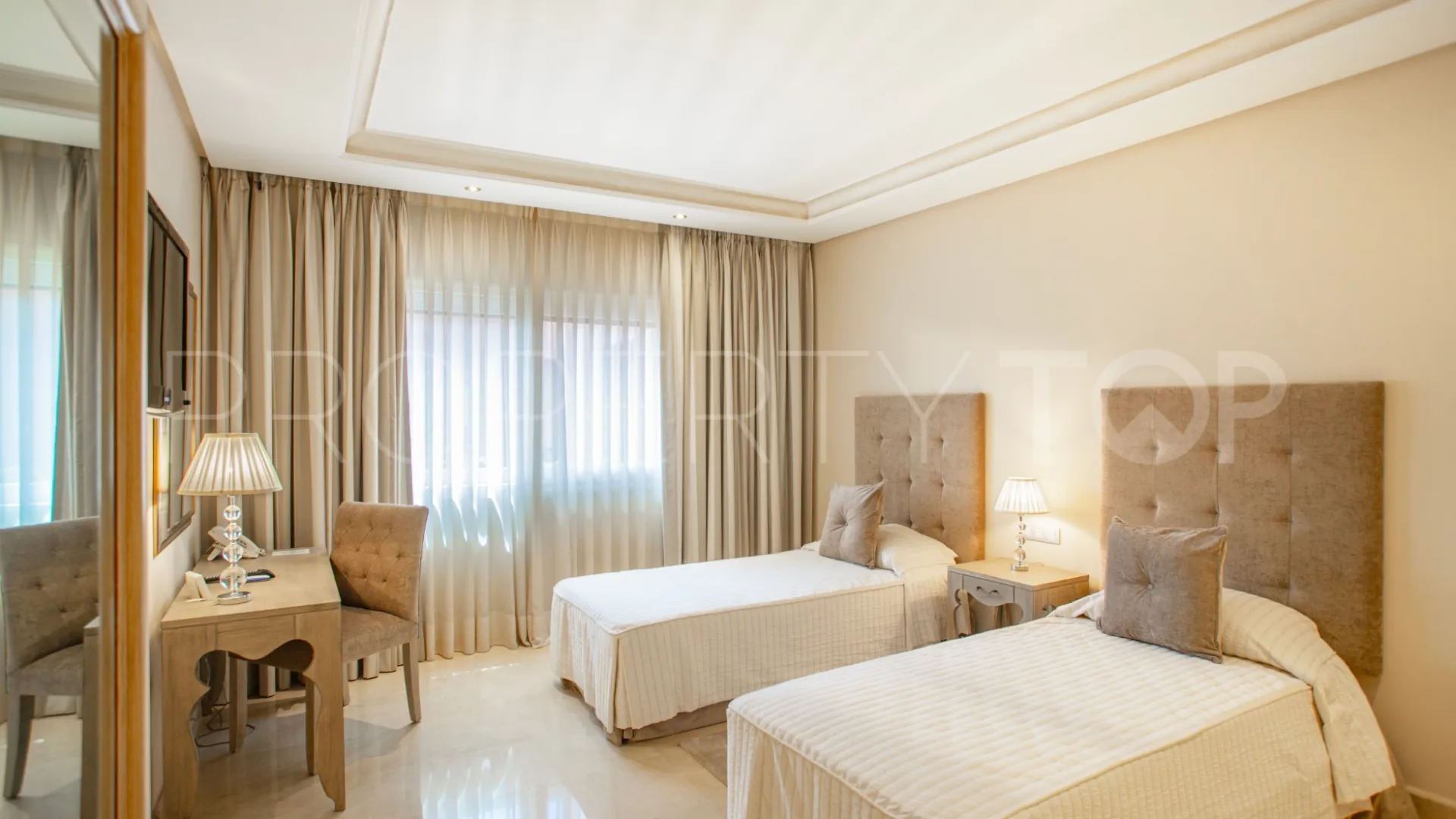 6 bedrooms penthouse in Melia Hacienda del Mar for sale