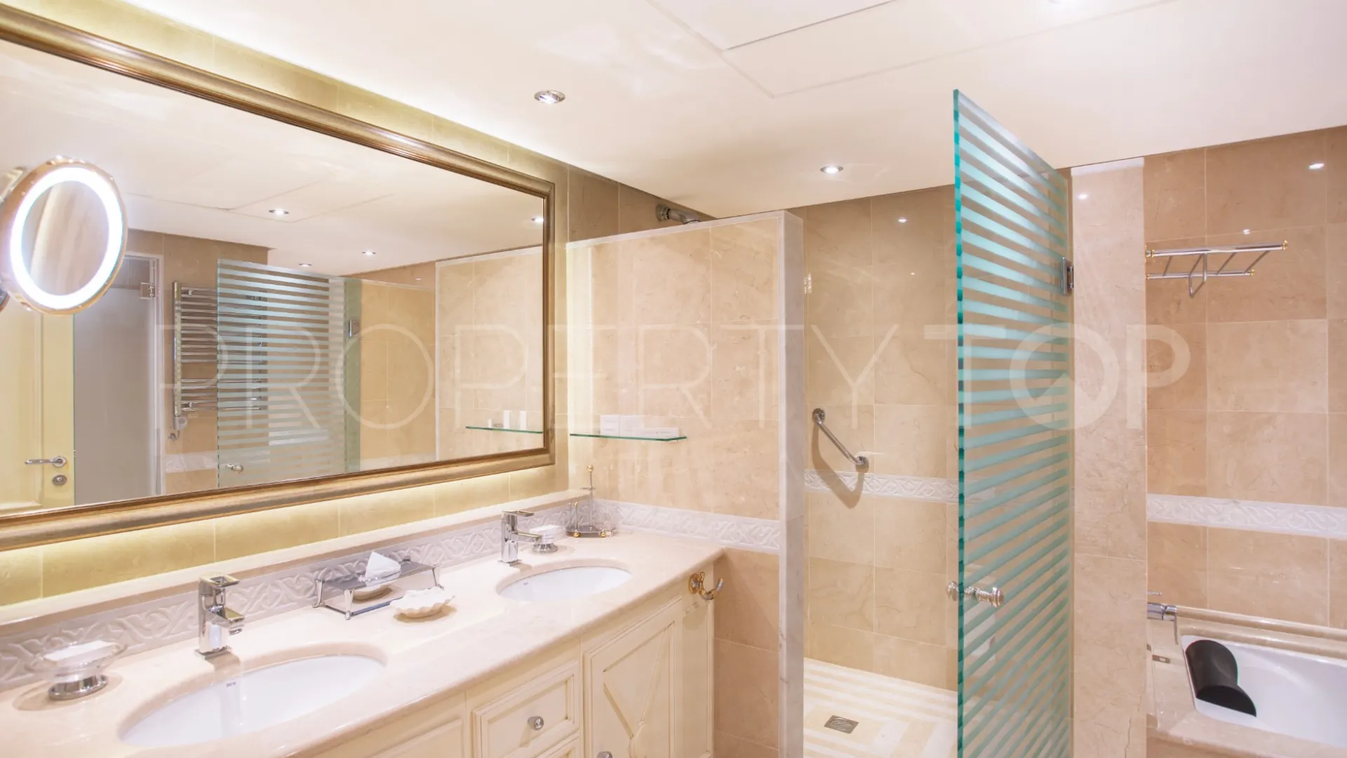 6 bedrooms penthouse in Melia Hacienda del Mar for sale