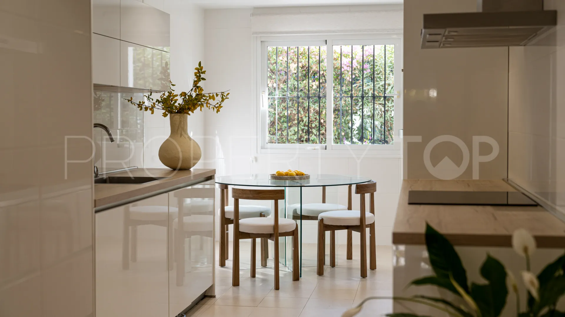 3 bedrooms ground floor apartment in Montebello Hills for sale