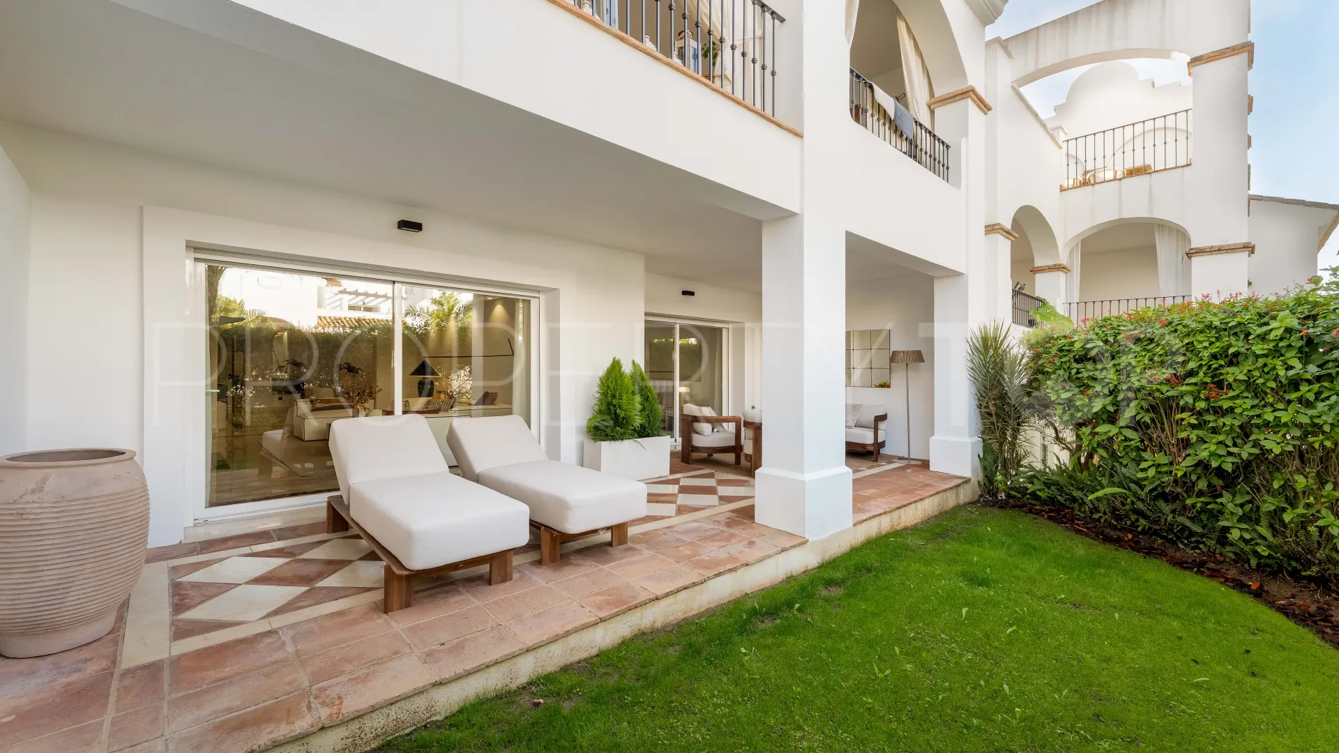 3 bedrooms ground floor apartment in Montebello Hills for sale