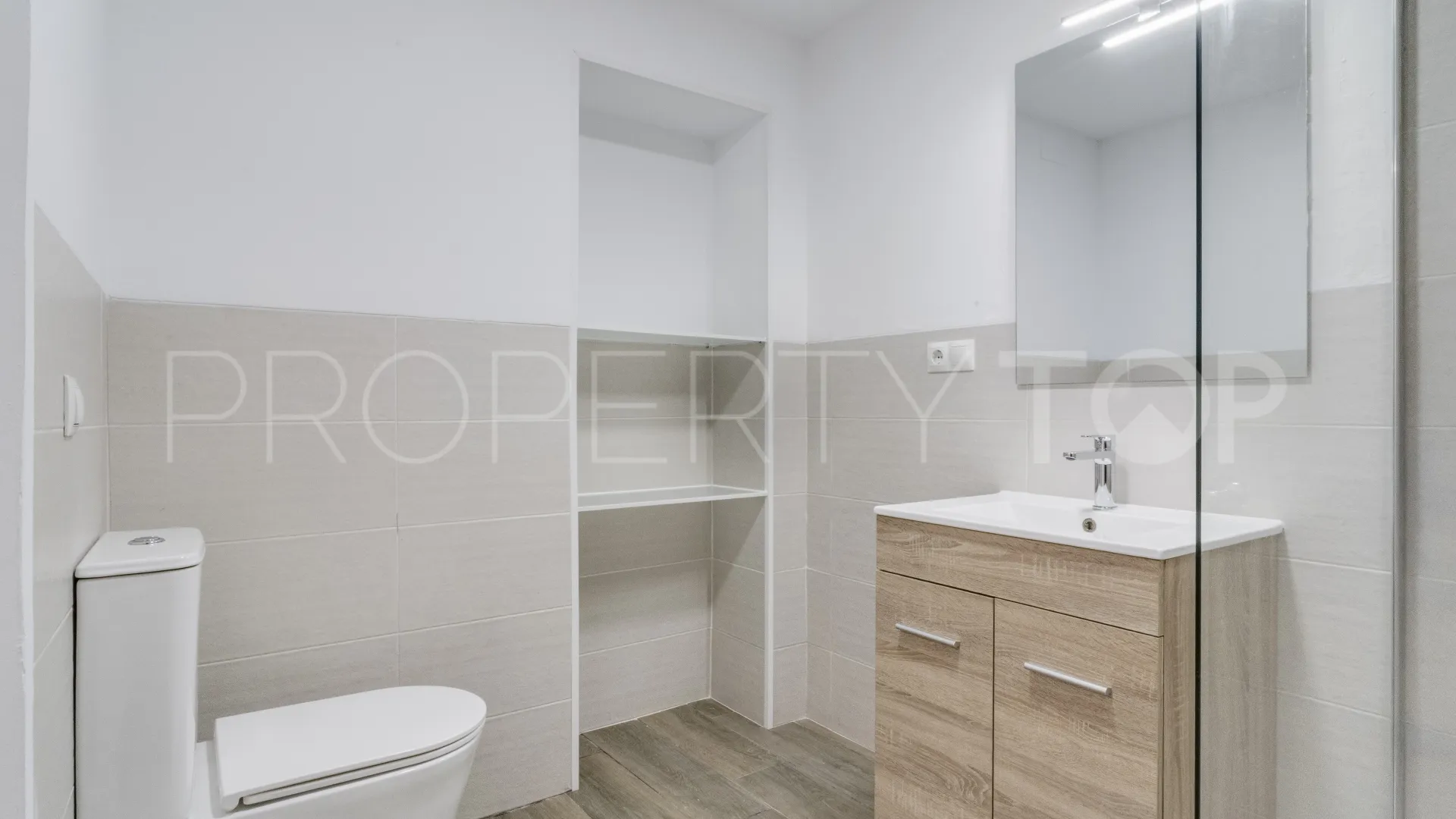 2 bedrooms town house for sale in Coin Centro