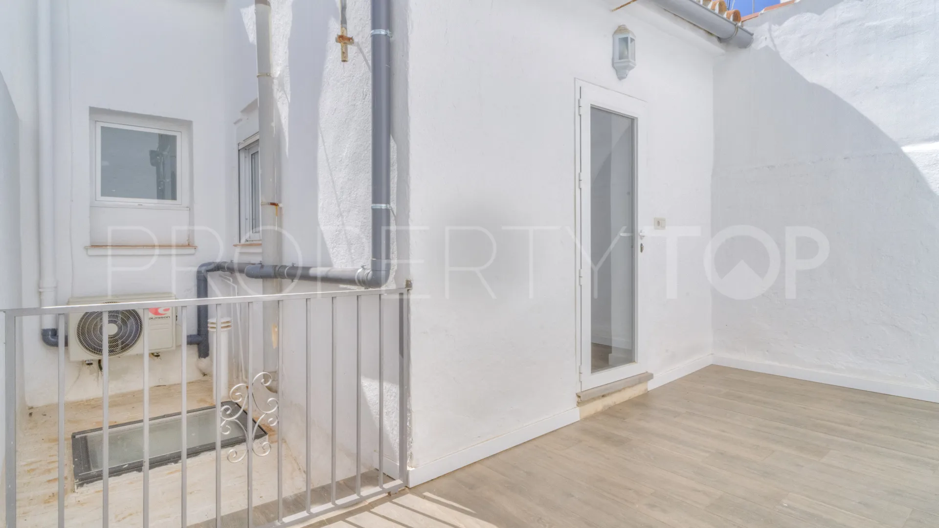2 bedrooms town house for sale in Coin Centro