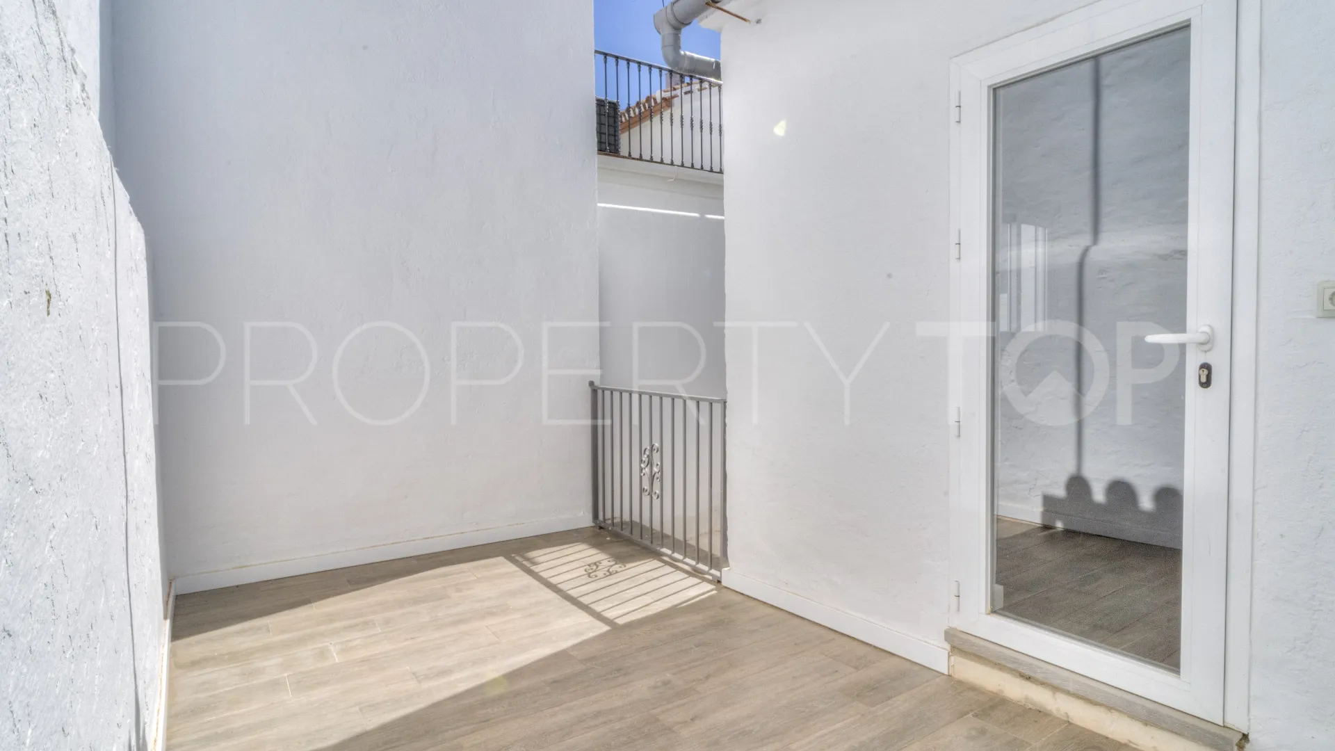 2 bedrooms town house for sale in Coin Centro