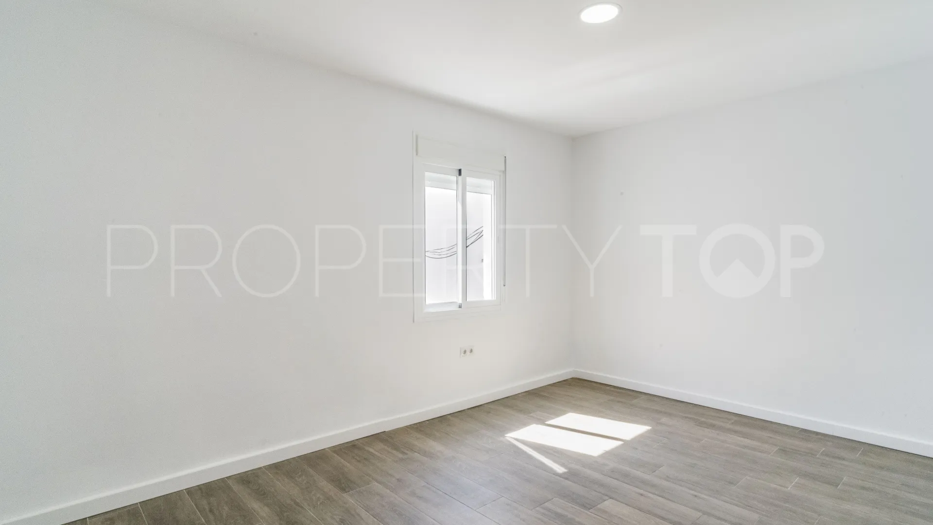 2 bedrooms town house for sale in Coin Centro