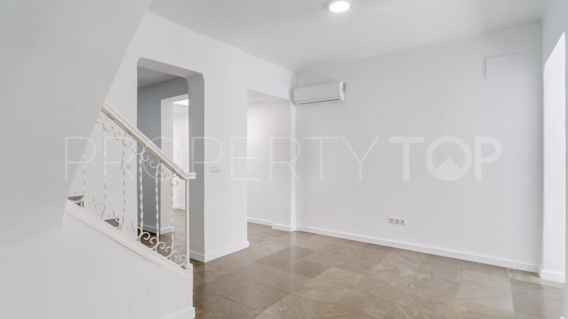 2 bedrooms town house for sale in Coin Centro