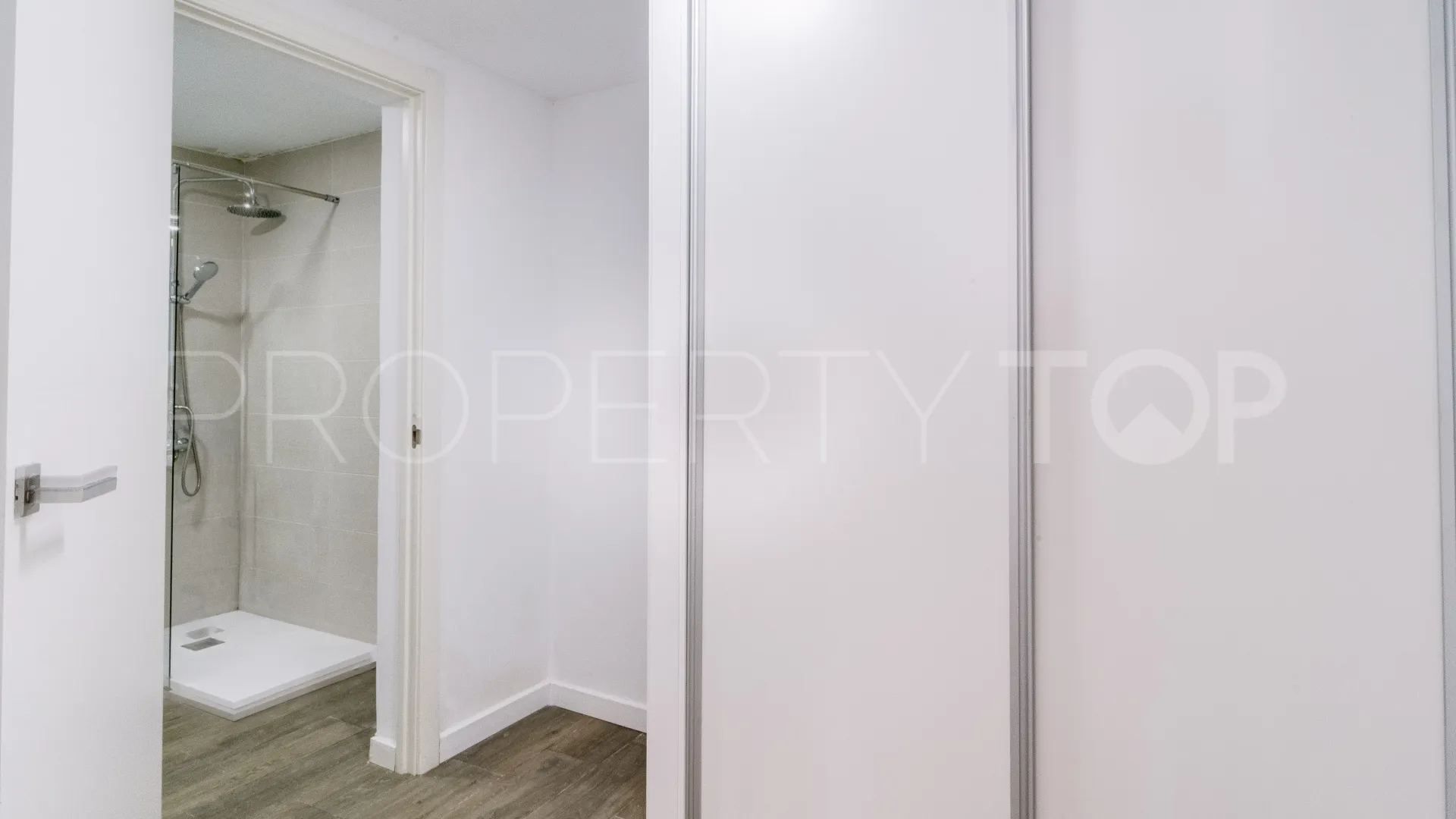 2 bedrooms town house for sale in Coin Centro