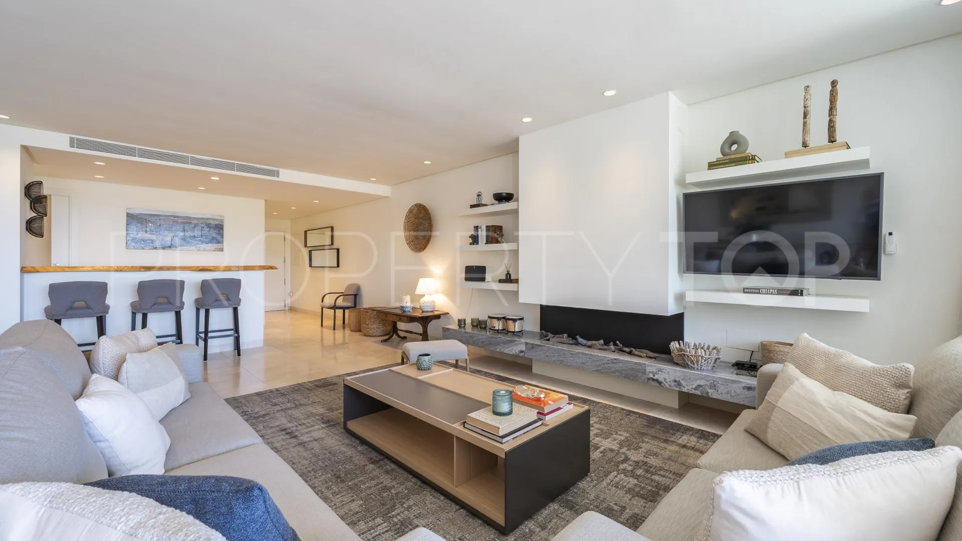 Duplex penthouse for sale in Marina Puente Romano