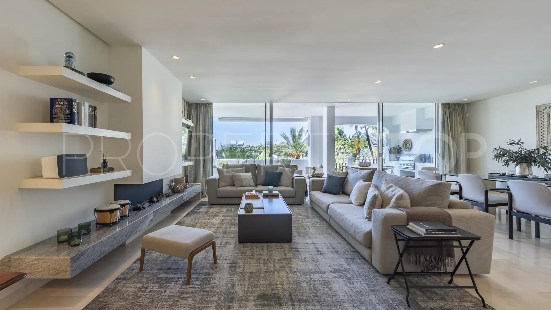 Duplex penthouse for sale in Marina Puente Romano