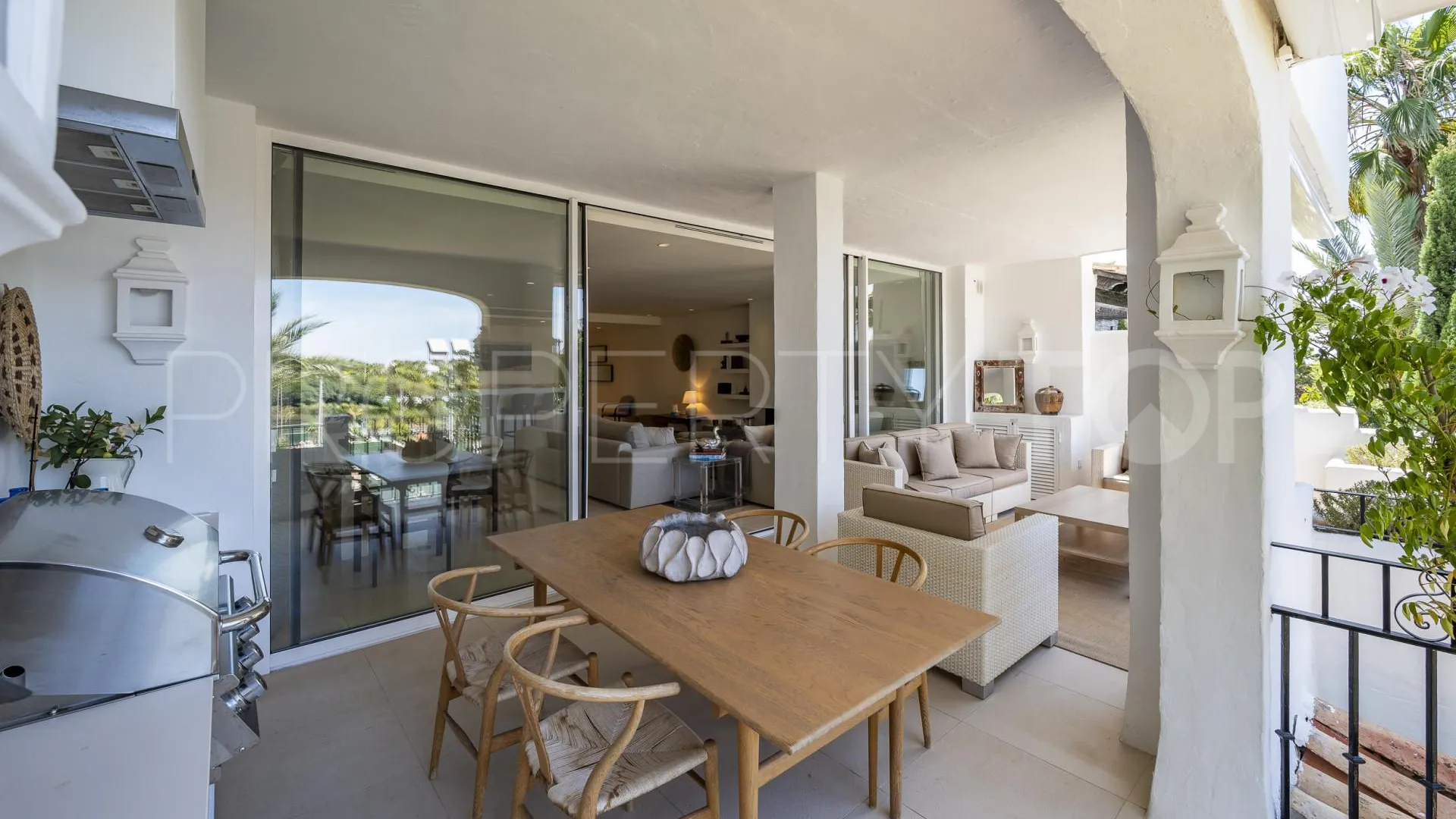 Duplex penthouse for sale in Marina Puente Romano