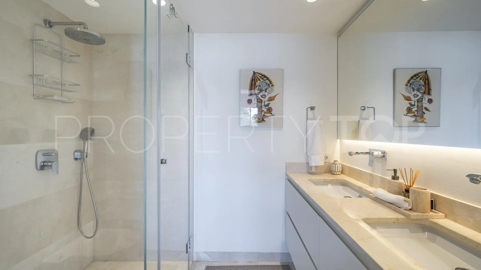 Duplex penthouse for sale in Marina Puente Romano