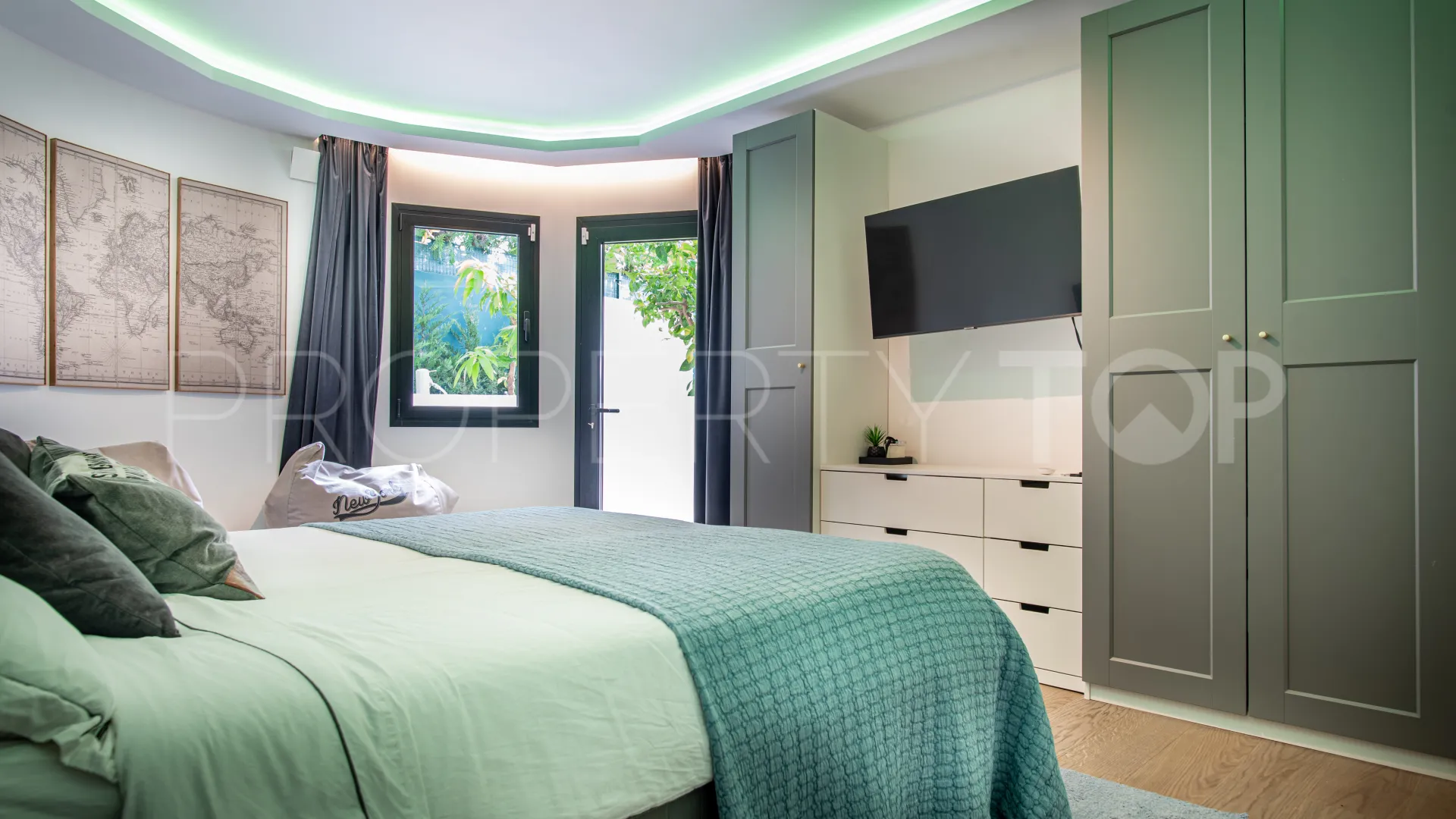 Comprar villa en La Quinta